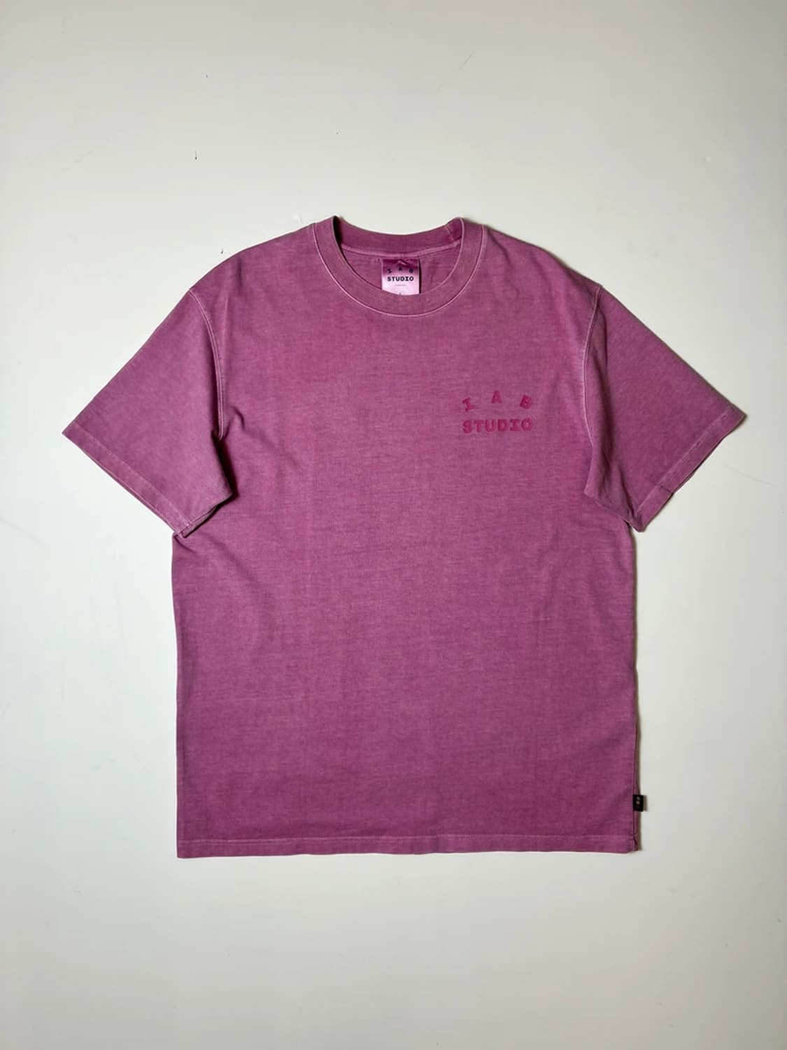 아이앱스튜디오 피그먼트 빅로고 반팔 티셔츠 PN9579 상품이미지3