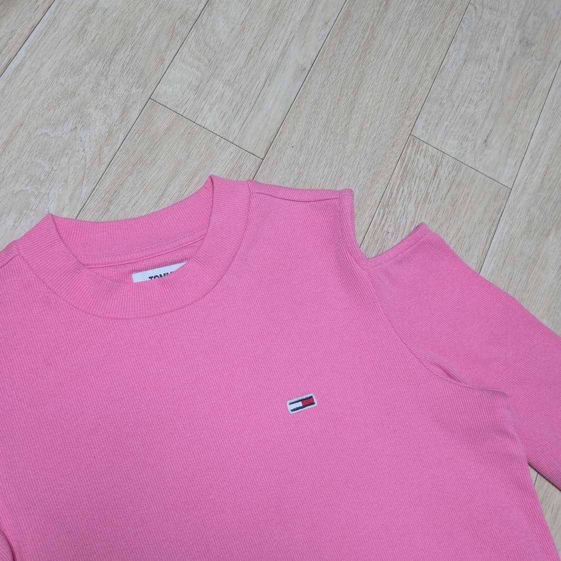 M) 타미진스 핑크 오프숄더 골지 긴팔티셔츠 상품이미지2
