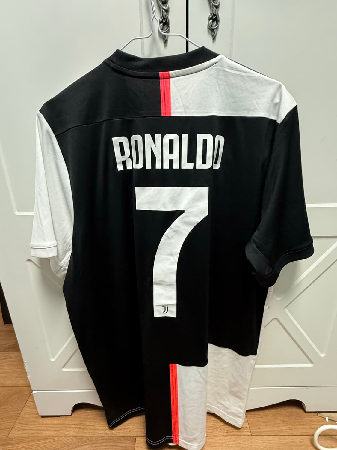 19-20 유벤투스 호날두 유니폼 상품이미지2