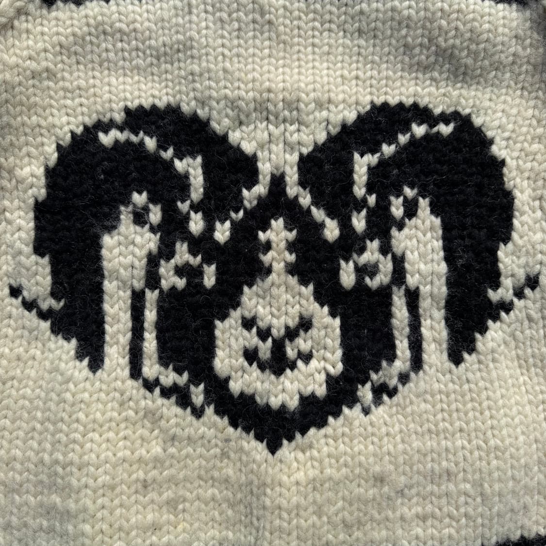 [M~L] Long House 산양 자수 코위찬 상품이미지6