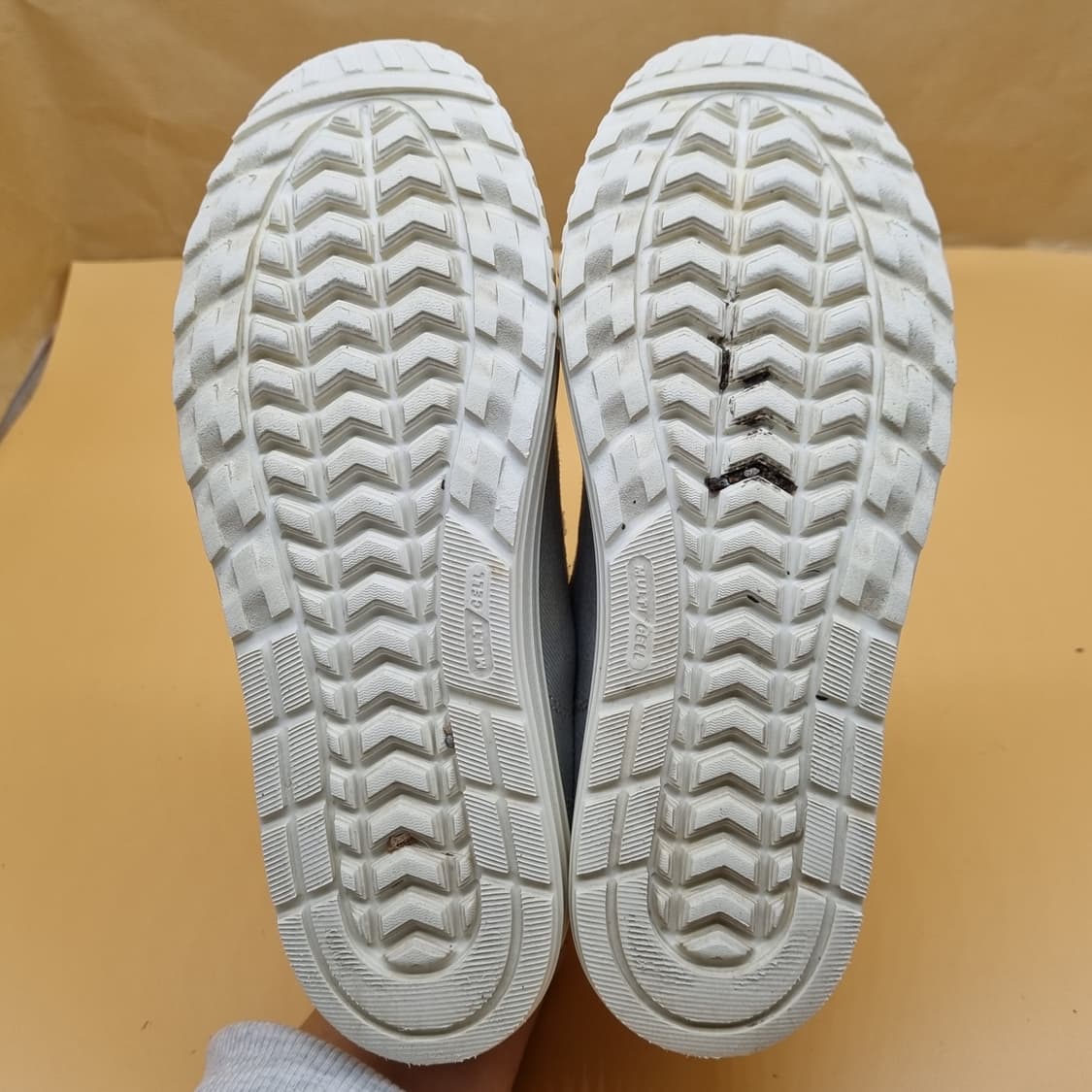 디스커버리 뮬리 여성스니커즈235  상품이미지3