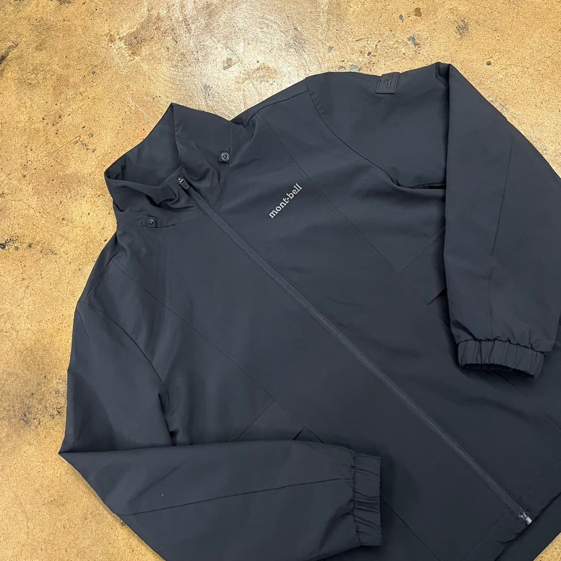 [정품/95] 몽벨 블랙 바람막이 자켓 b8 상품이미지1