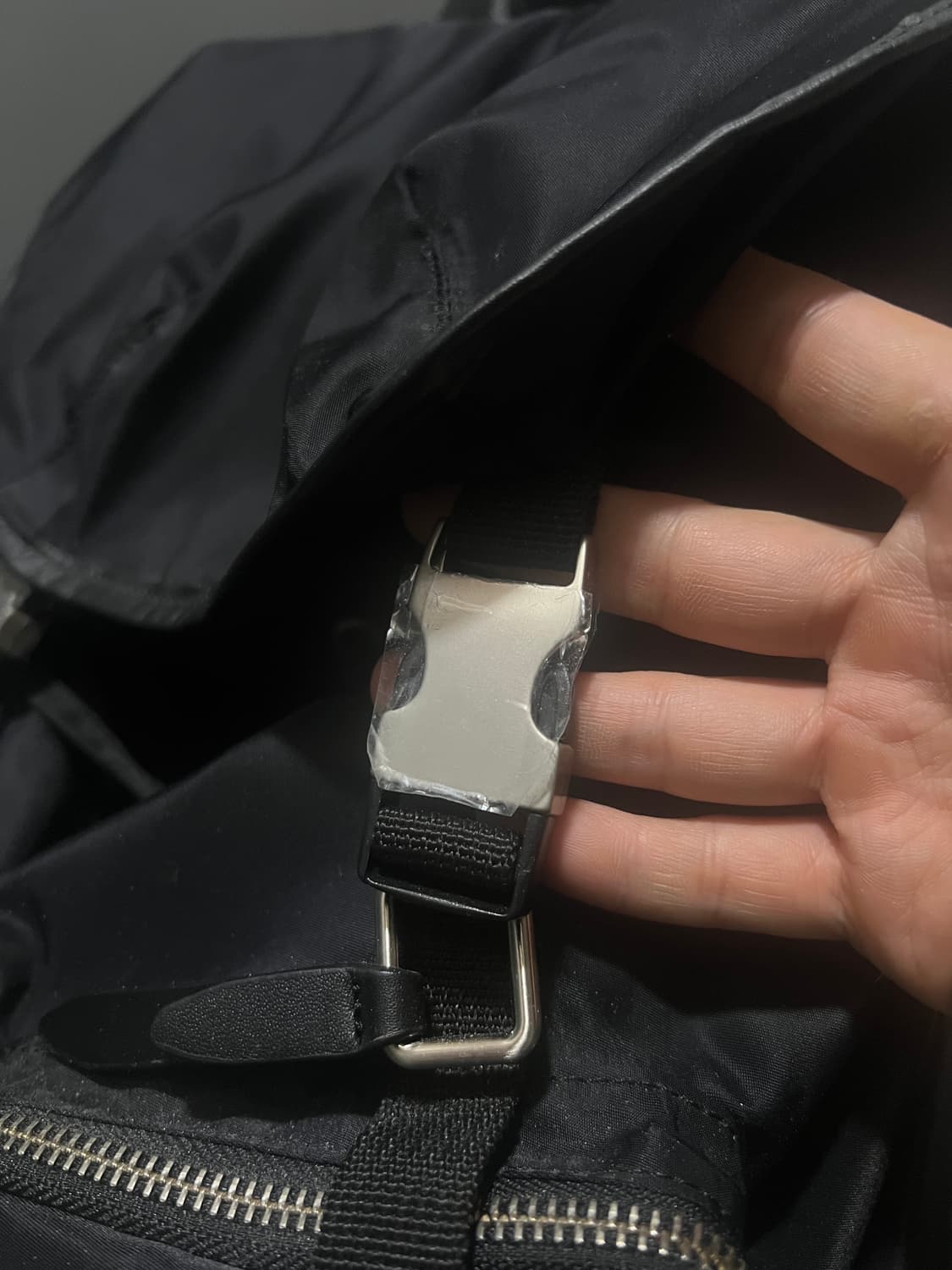 years ago 블랙 레더 트림 투 피오우시이티 럭 색 상품이미지4