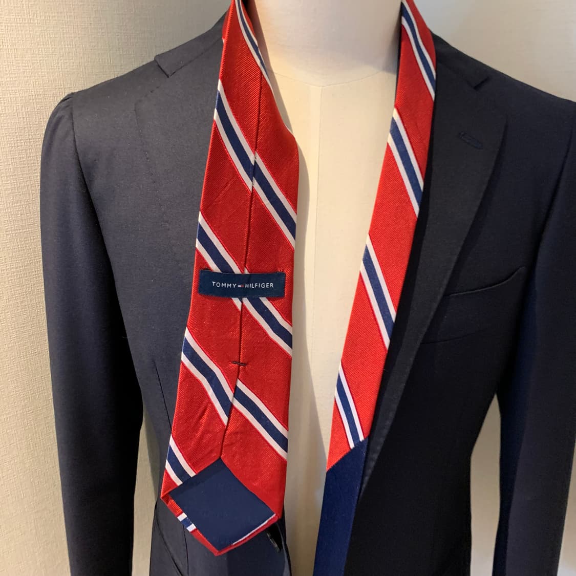 타미힐피거 넥타이 100실크 클래식룩 코디 A+등급 상품이미지2