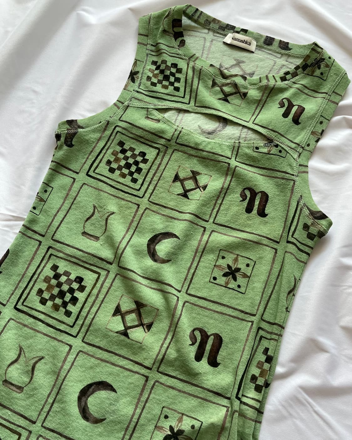 Nanushka green symbols print mesh top s 상품이미지3