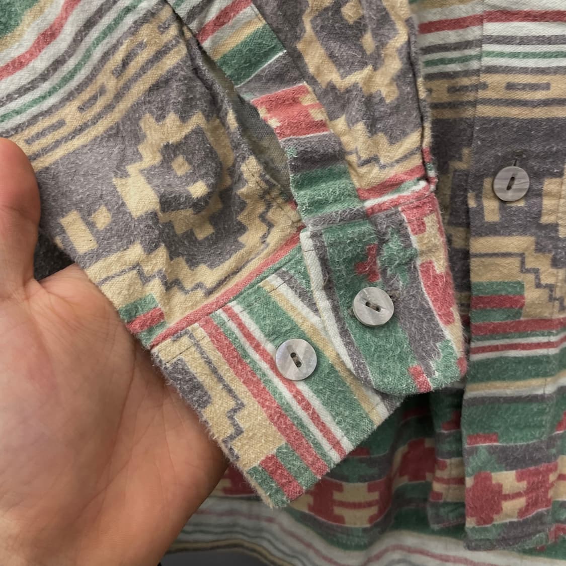 90s USA 빈티지 플란넬 나바호 패턴 포켓 셔츠 상품이미지5