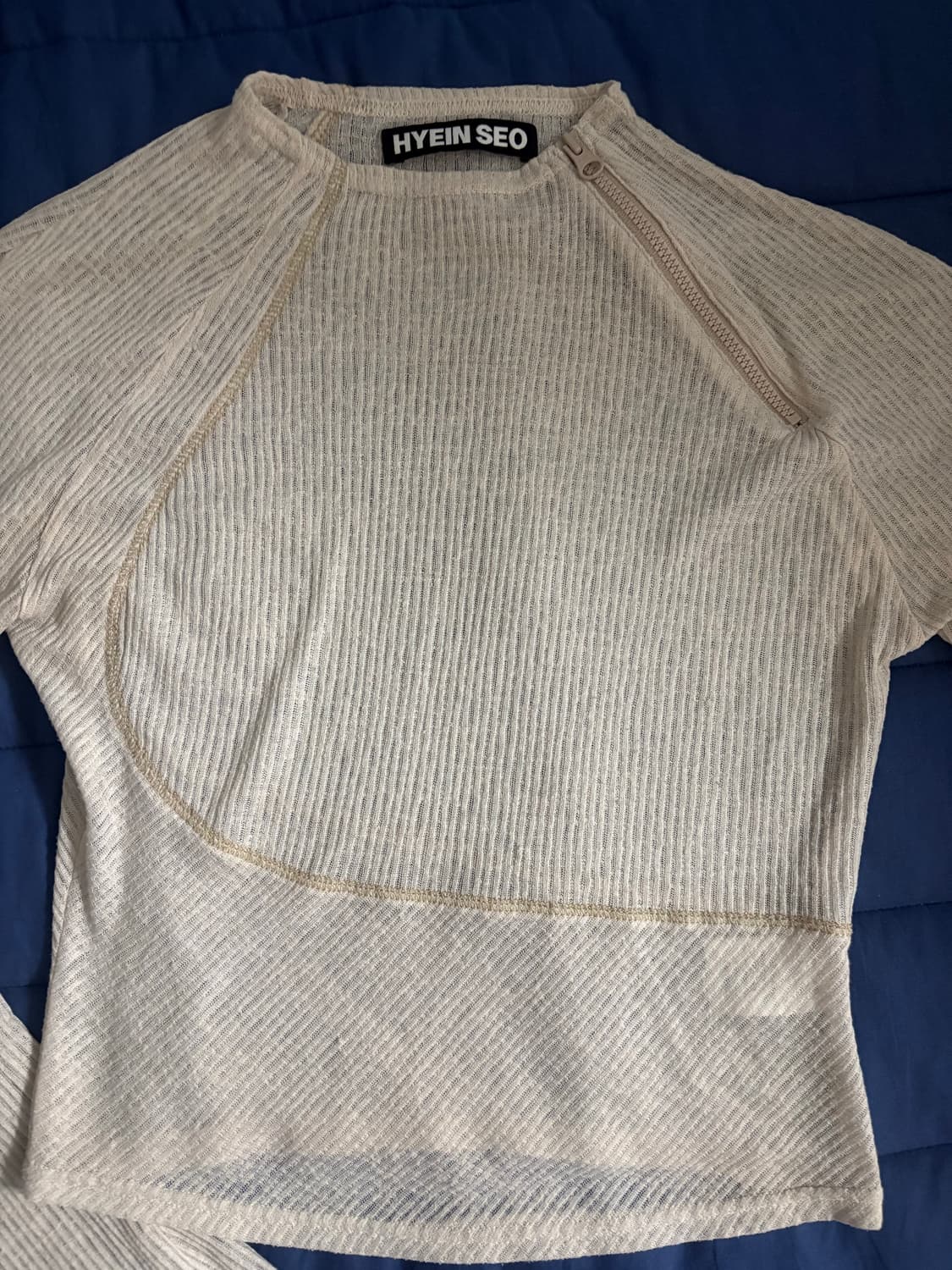 Hyeinseo helix long sleeve 상품이미지3