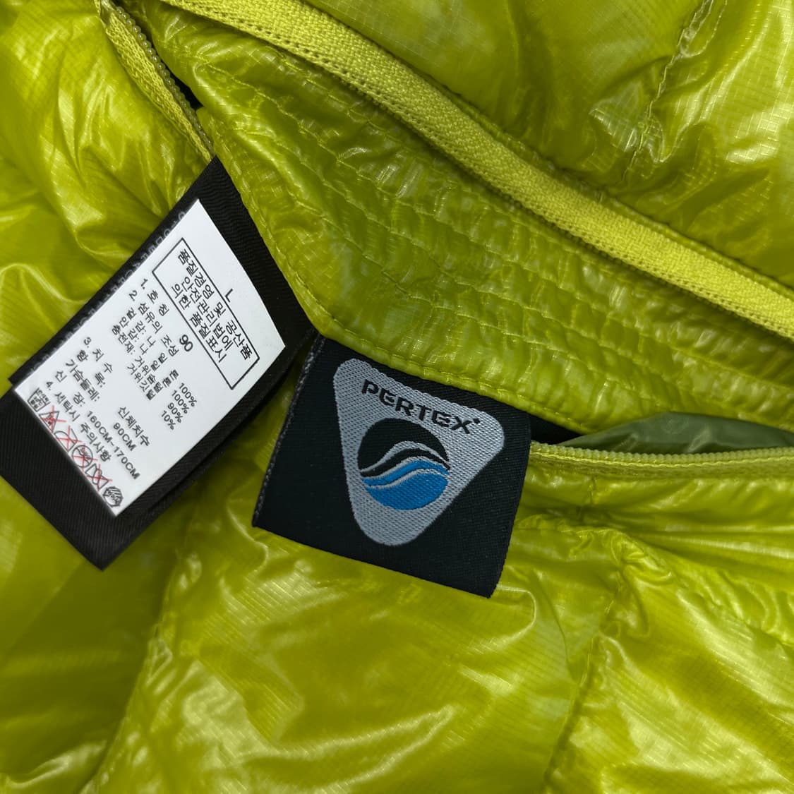 95 노스페이스 서밋시리즈 형광 그린 경량 패딩 상품이미지7