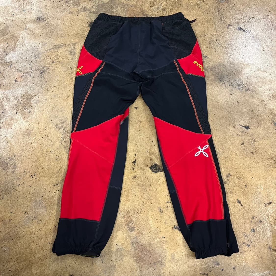 [정품/L] 몬츄라 레드 블랙 기능성 트레이닝 바지 b15 상품이미지2