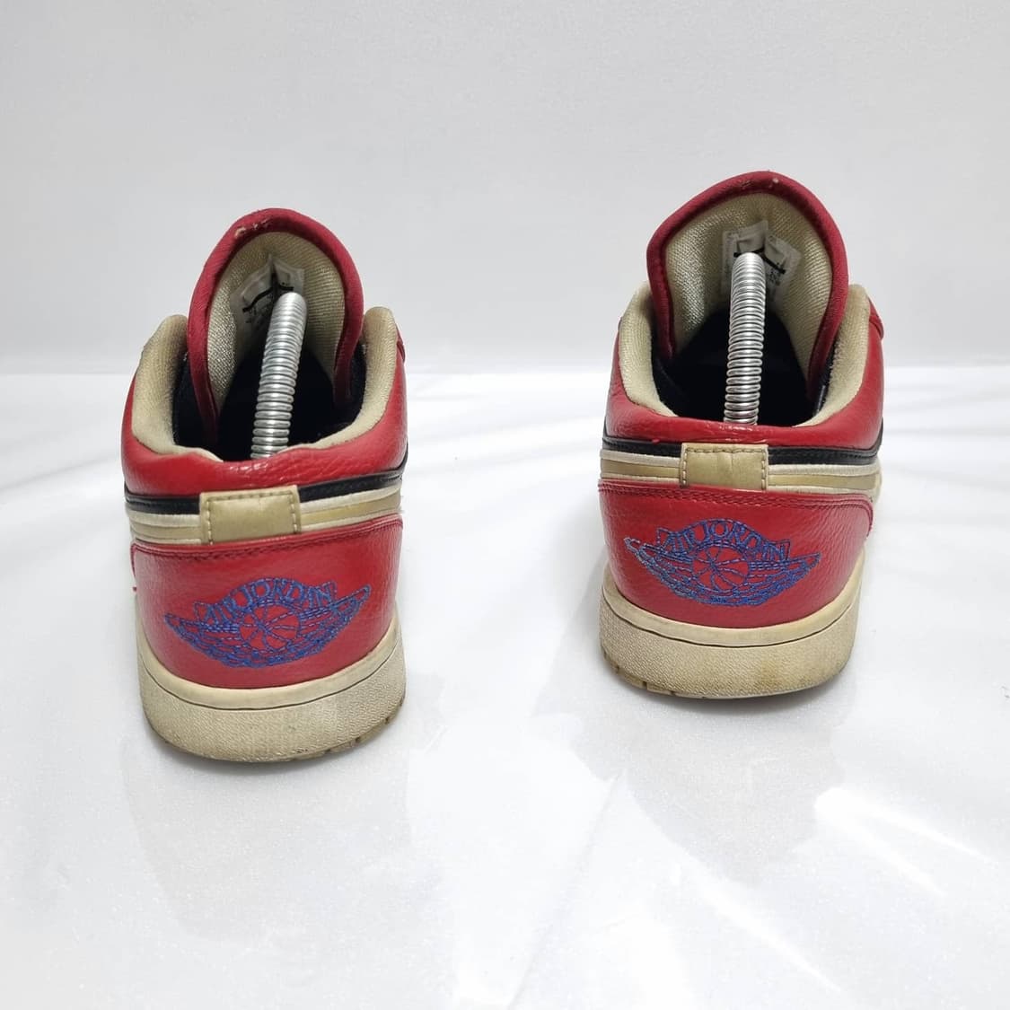 NIKE AIR JORDAN 1 Low red/gold 상품이미지7