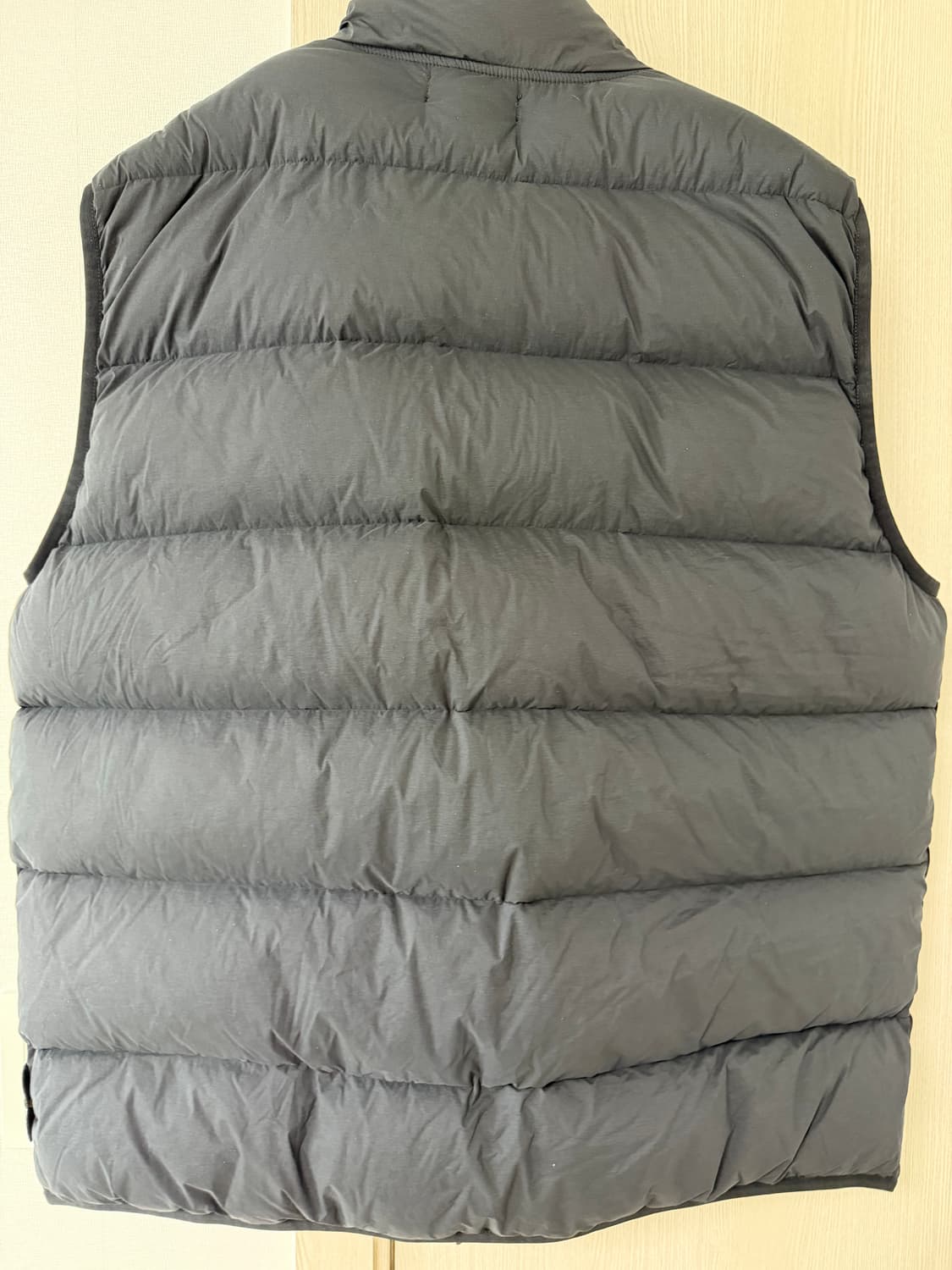 스톤아일랜드 심리스터널 나일론 다운TC 패딩조끼 상품이미지3