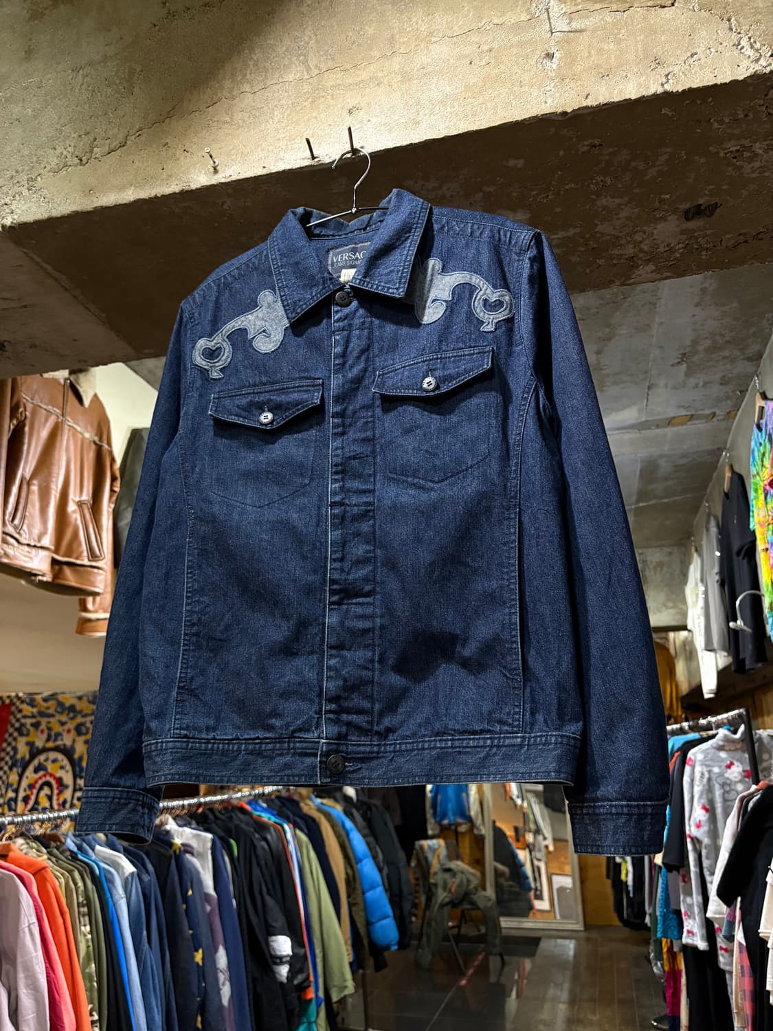 90s Versace 베르사체 패턴 포인트 데님 자켓 상품이미지1