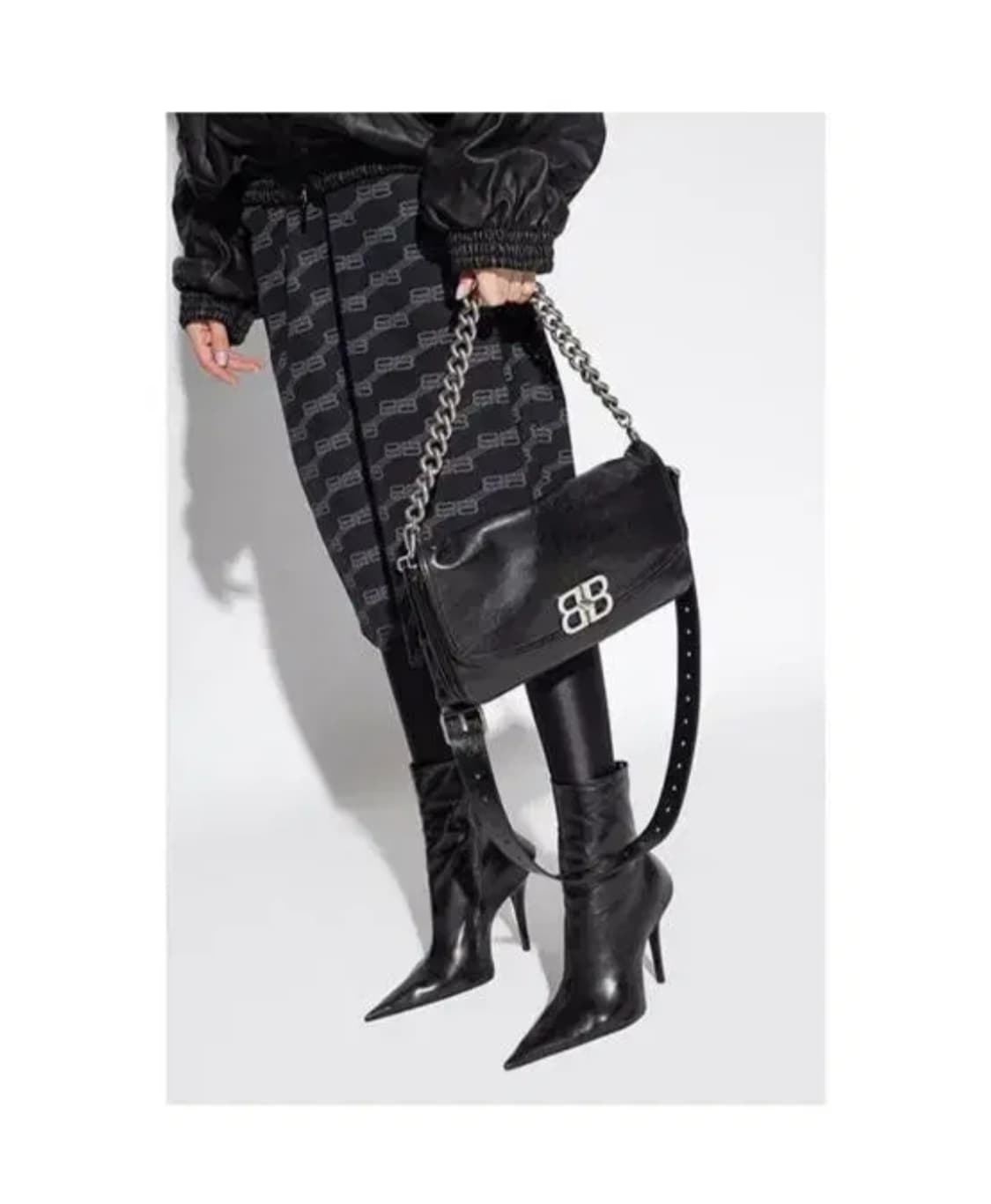 발렌시아가 소프트 플랩백 미디움 상품이미지4