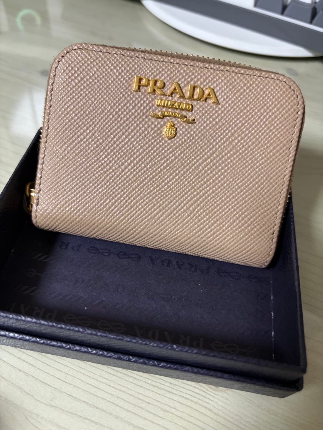 프라다 사피아노 레더 코인 퍼스 파우더 핑크 상품이미지1