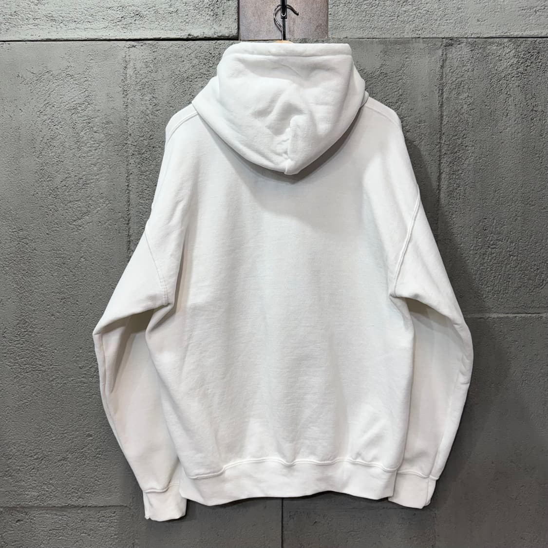 오사마리 크루 화이트 스웻 후드티 (XL)   상품이미지3