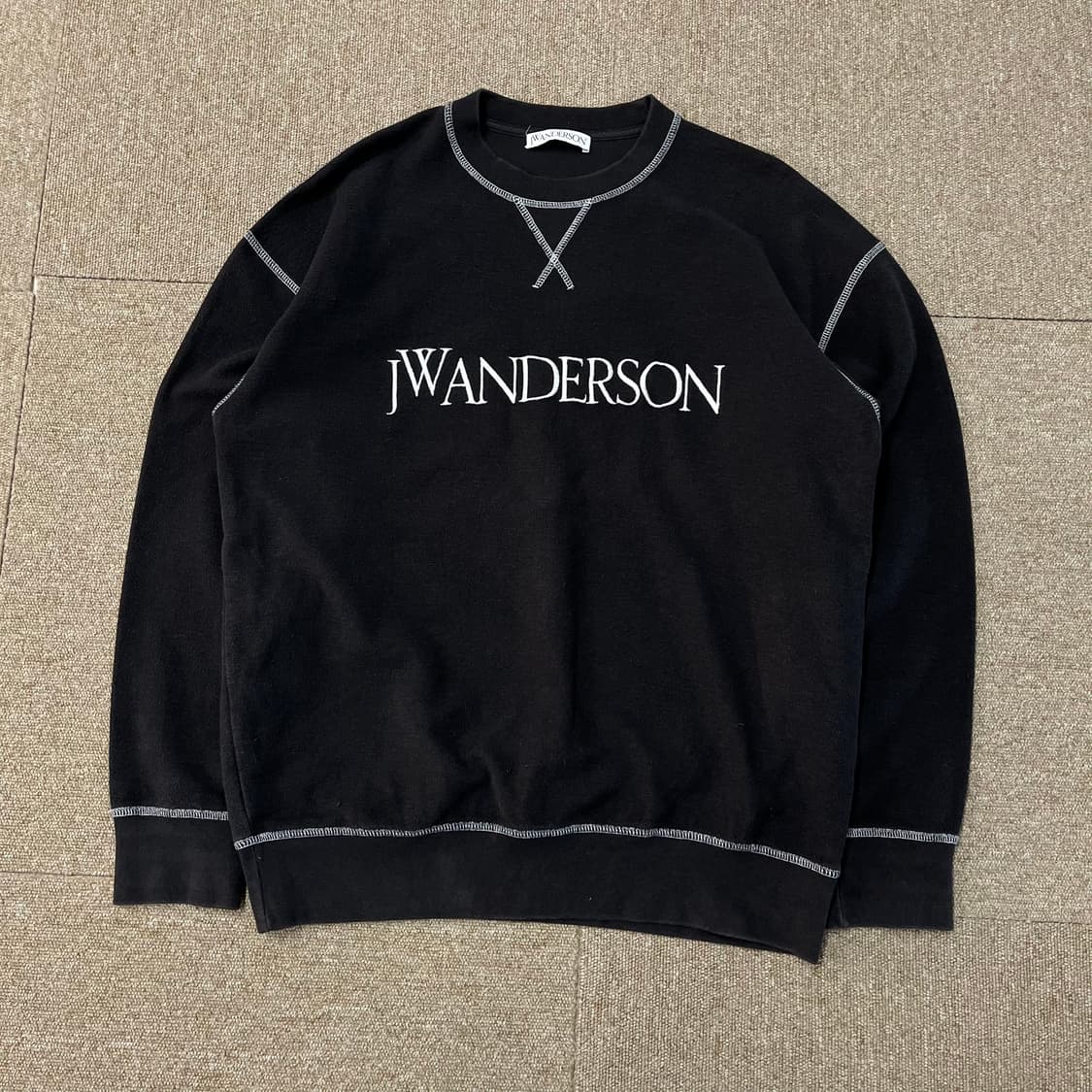 JW 앤더슨 스티치 맨투맨 상품이미지2