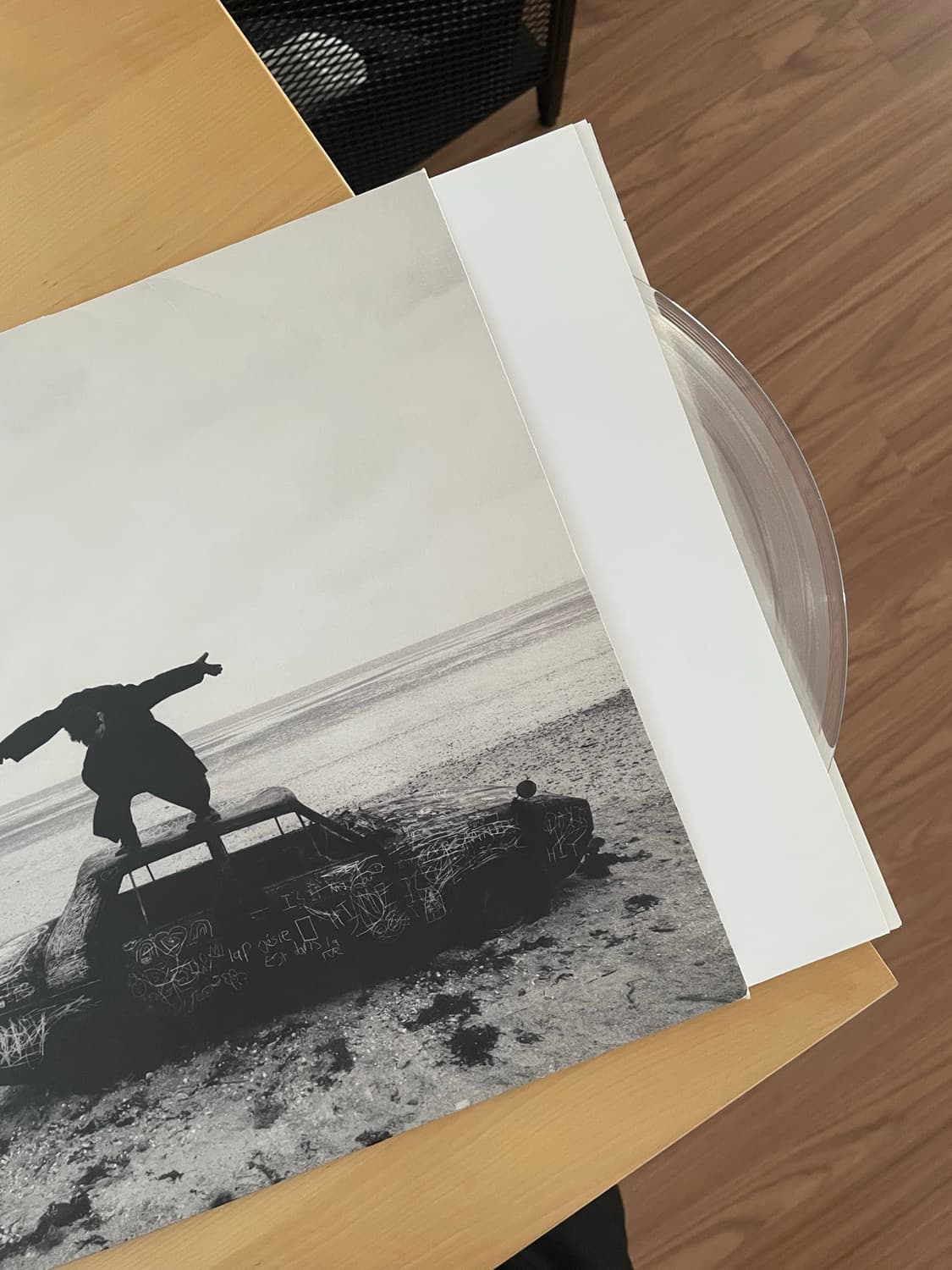 The 1975 Being Funny 투명 LP 상품이미지3