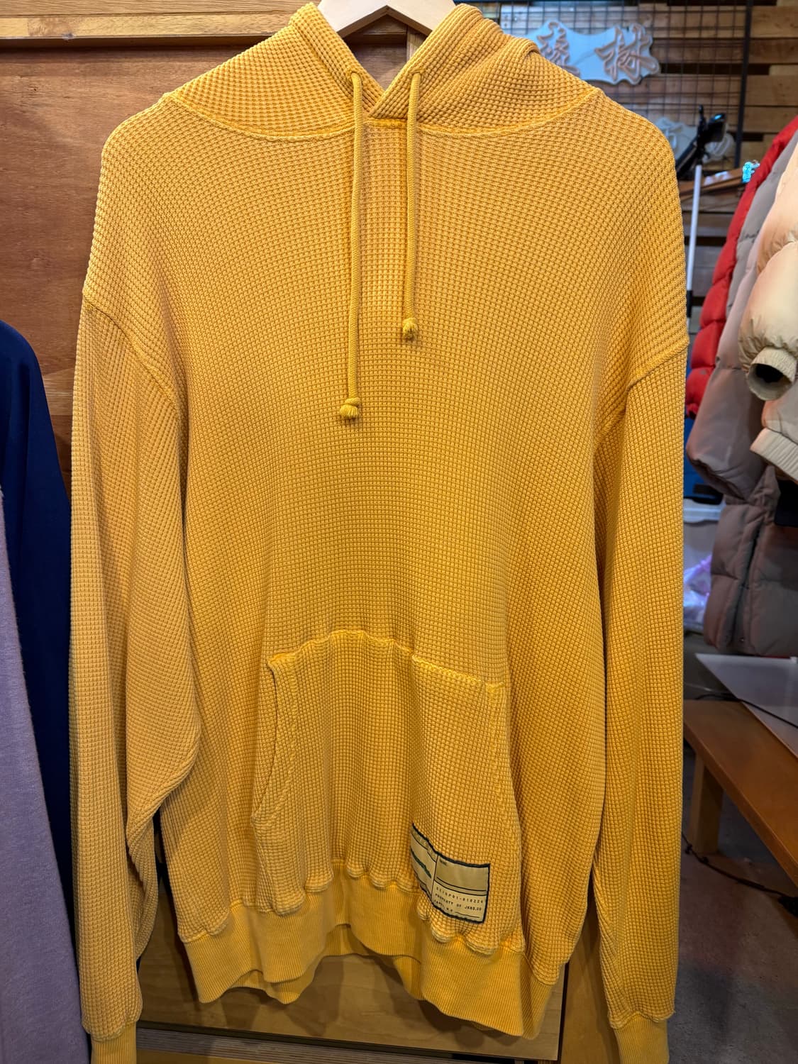 디스이즈네버댓 옐로우 와플 후드티 상품이미지1