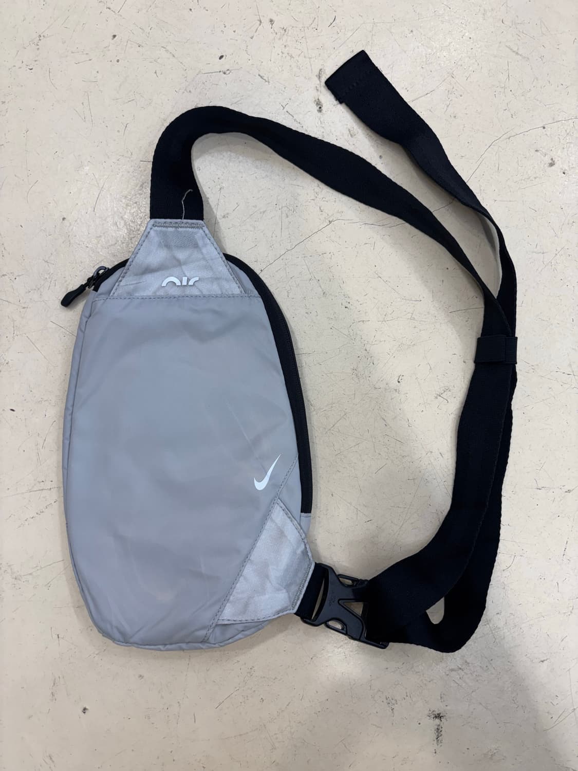 나이키 에어맥스 크로스 바디백 상품이미지3