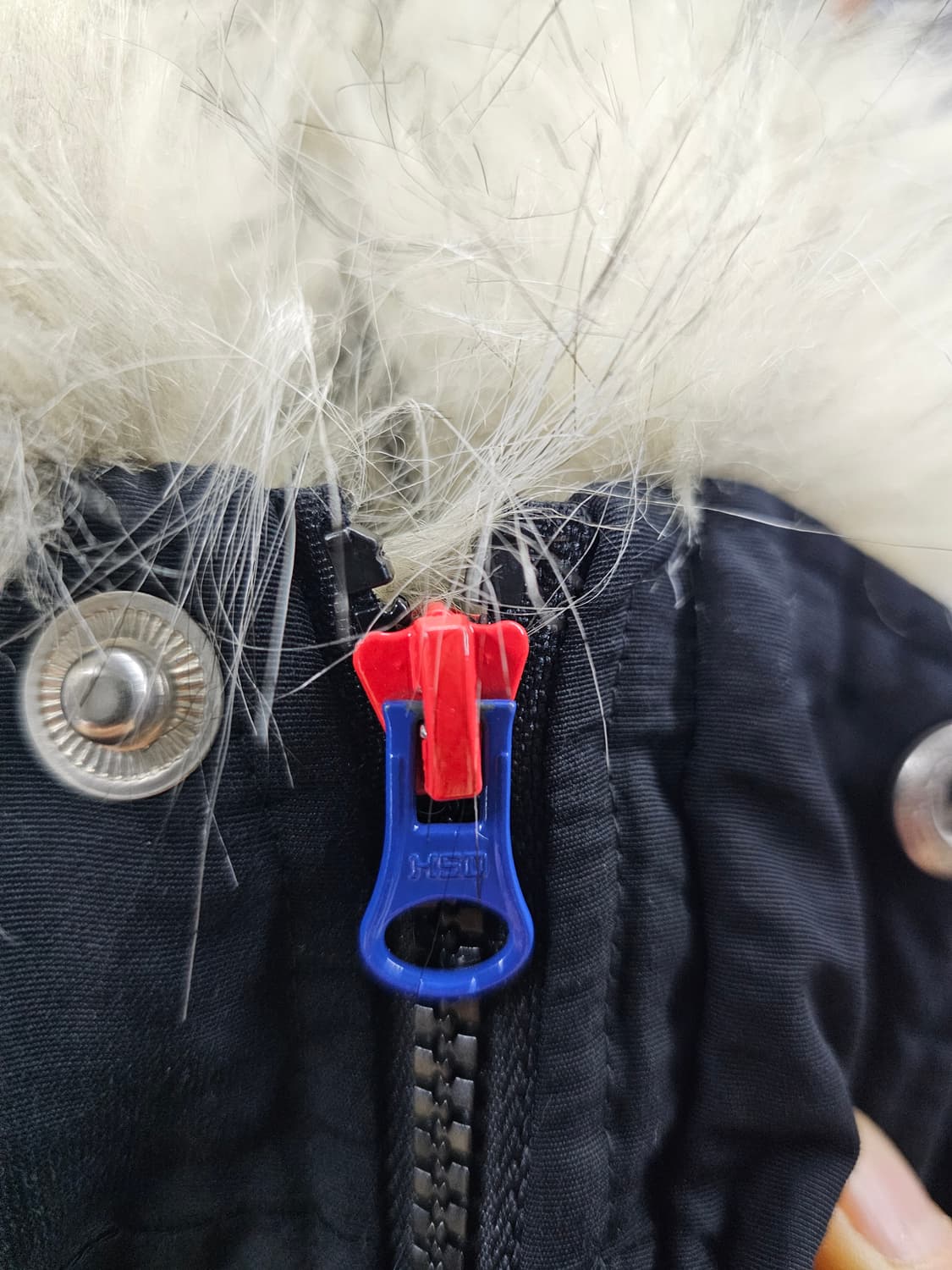 아디다스 오리지널 퍼후드 다운 상품이미지7