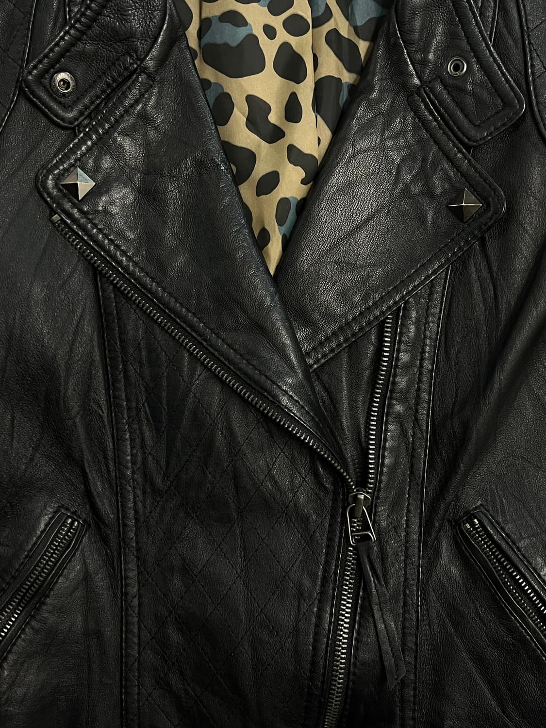 Structured Paneled Leather Jacket 상품이미지6