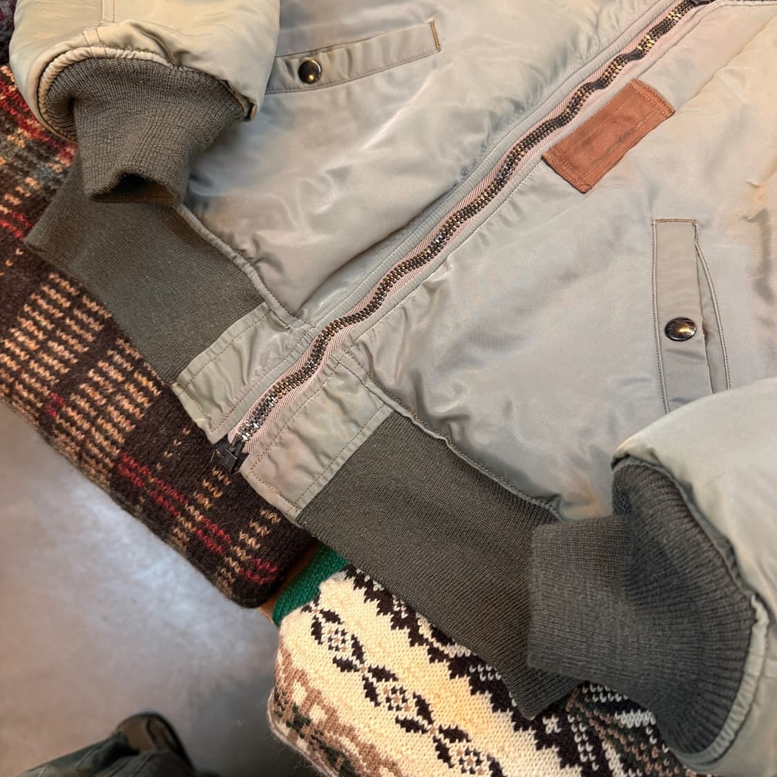 버즈 릭슨 울파일 US AIR FORCE 복각 MA1 상품이미지6