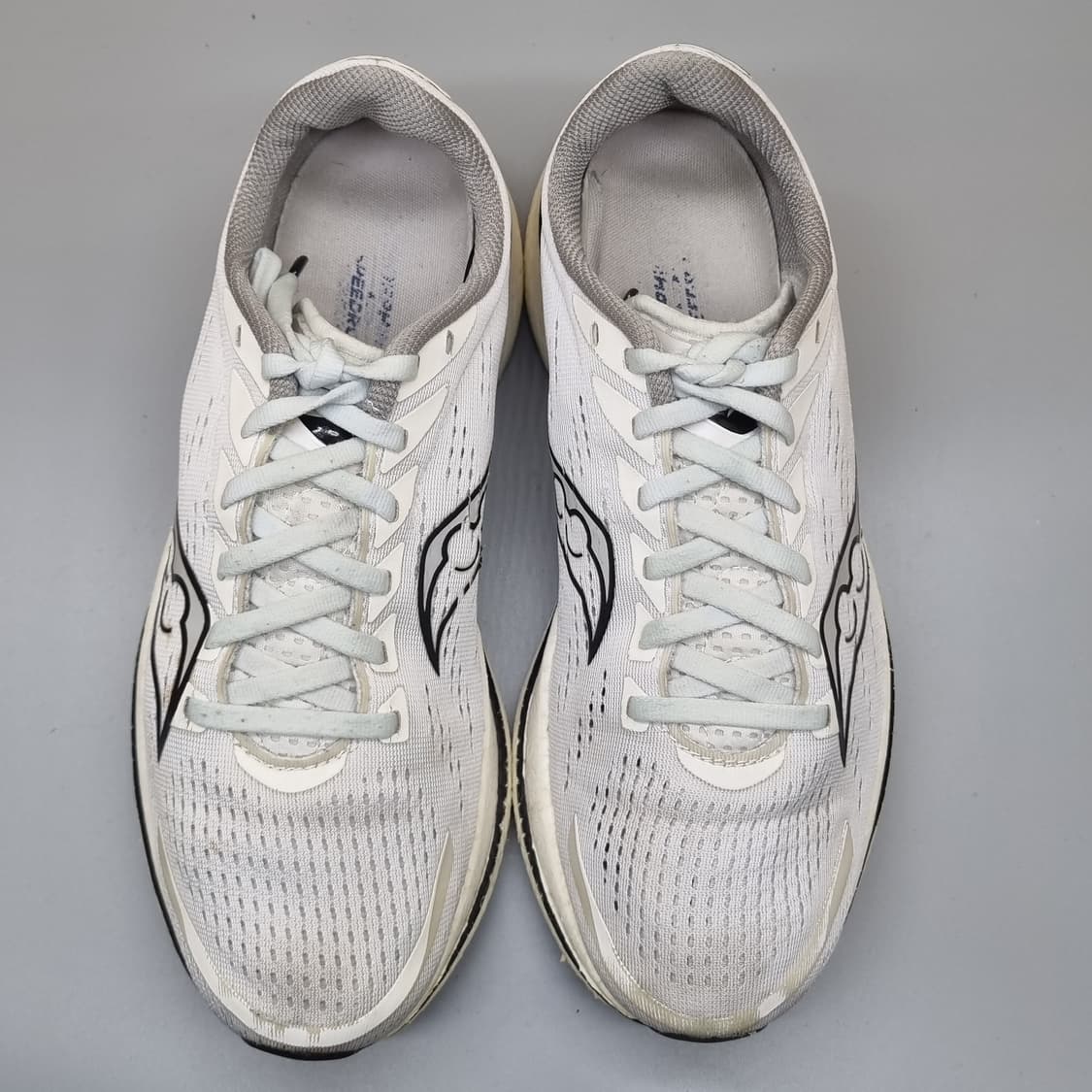 써코니 엔돌핀 스피드3 런닝화275 상품이미지2