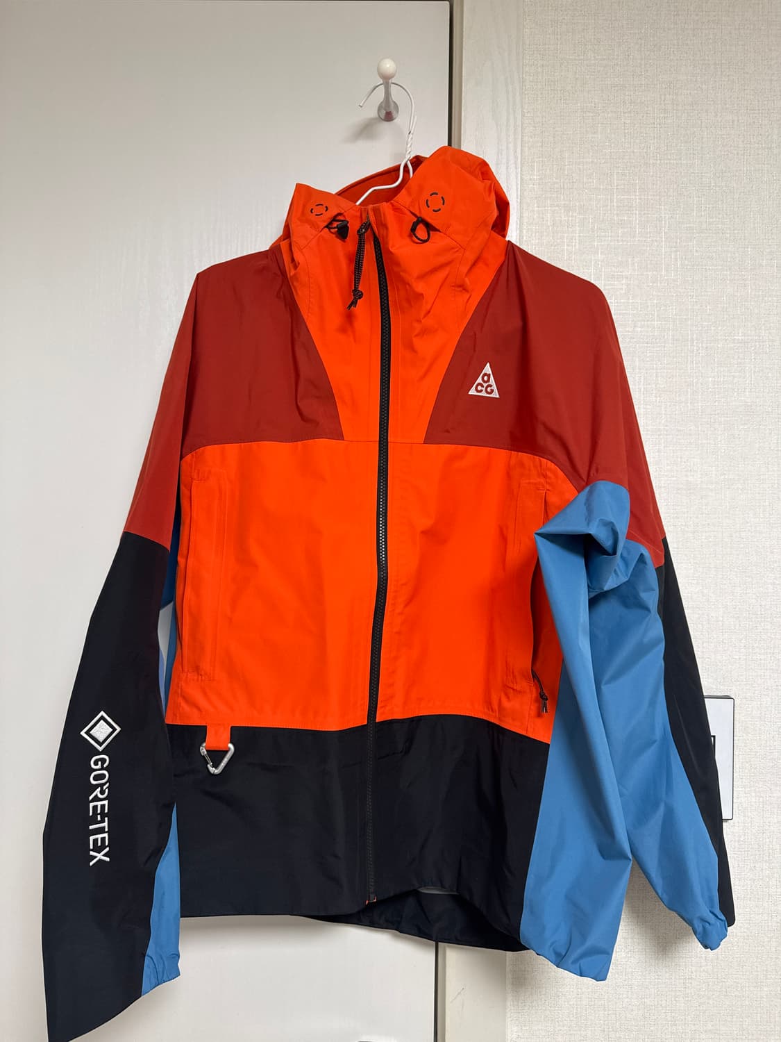 나이키 ACG 스톰핏 ADV 체인 오브 크레이터스 자켓 오렌지블랙블루 상품이미지1