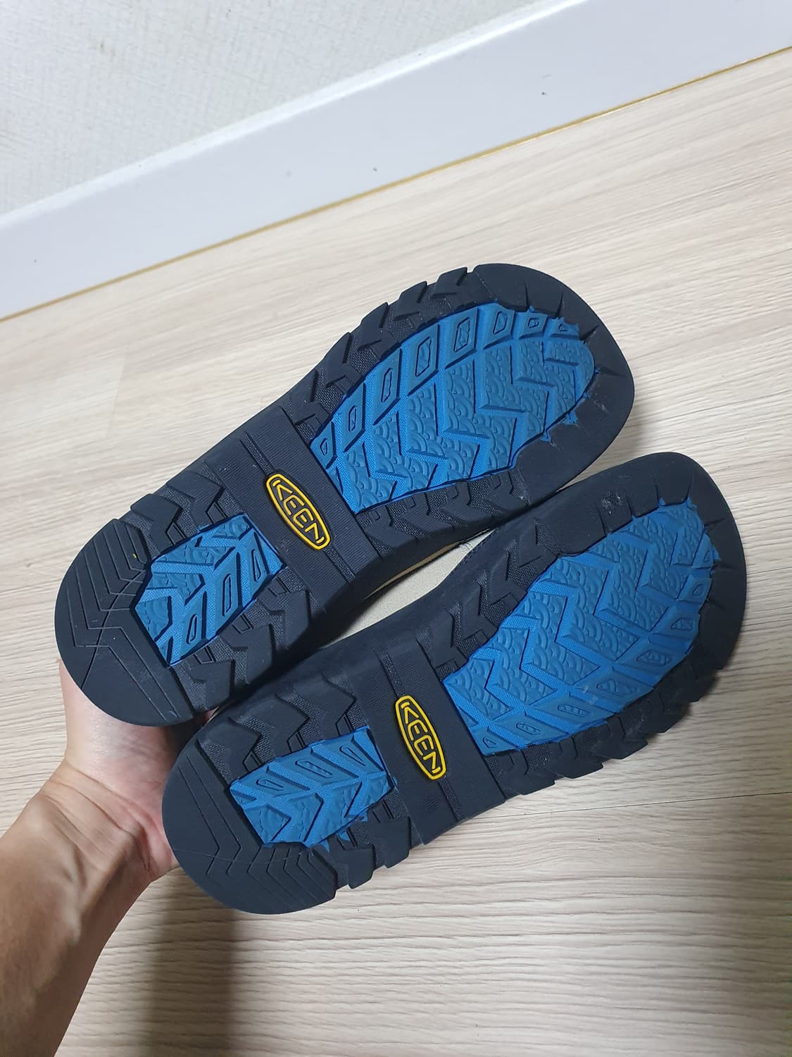 킨 재스퍼 락 스니커즈 250 상품이미지7