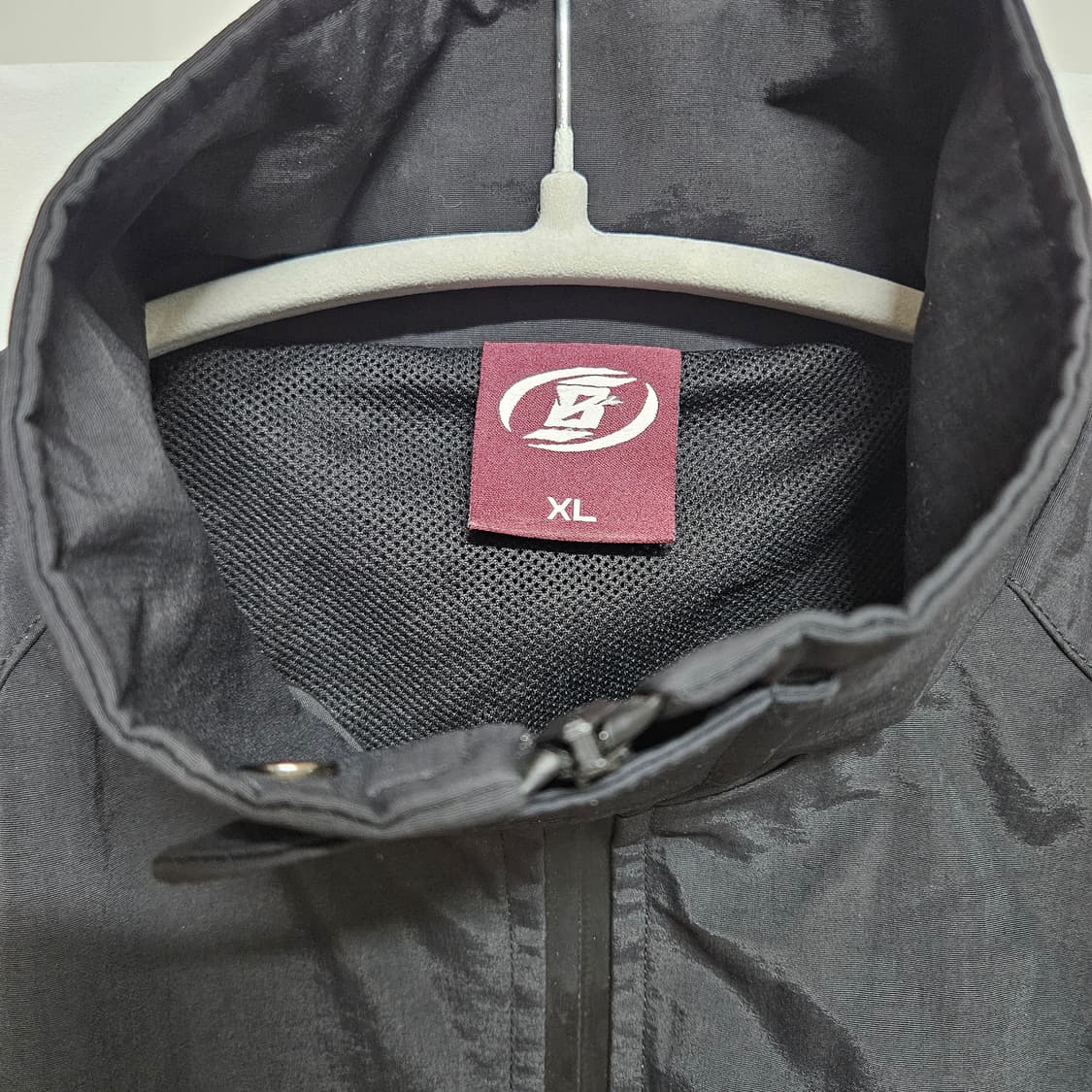 바이젝 Bysec 백로고 바람막이.점퍼 XL 상품이미지3