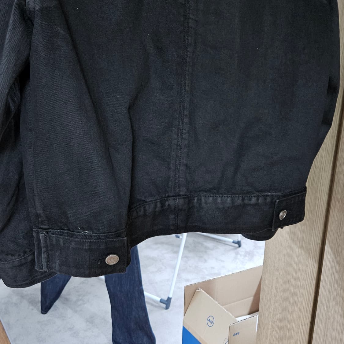 본바트 블랙 코티드 데님자켓 상품이미지3