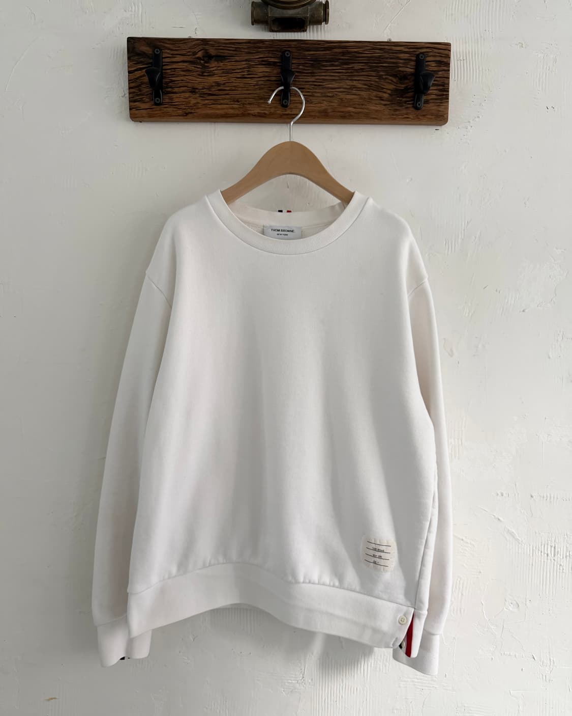 Thom Browne 톰브라운 백삼선 화이트컬러 스웻셔츠 상품이미지5