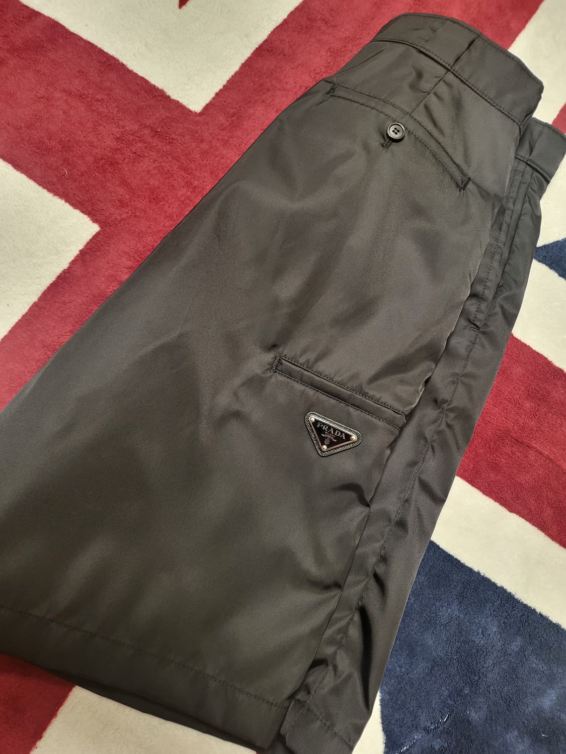 프라다 리나일론 반바지 상품이미지2