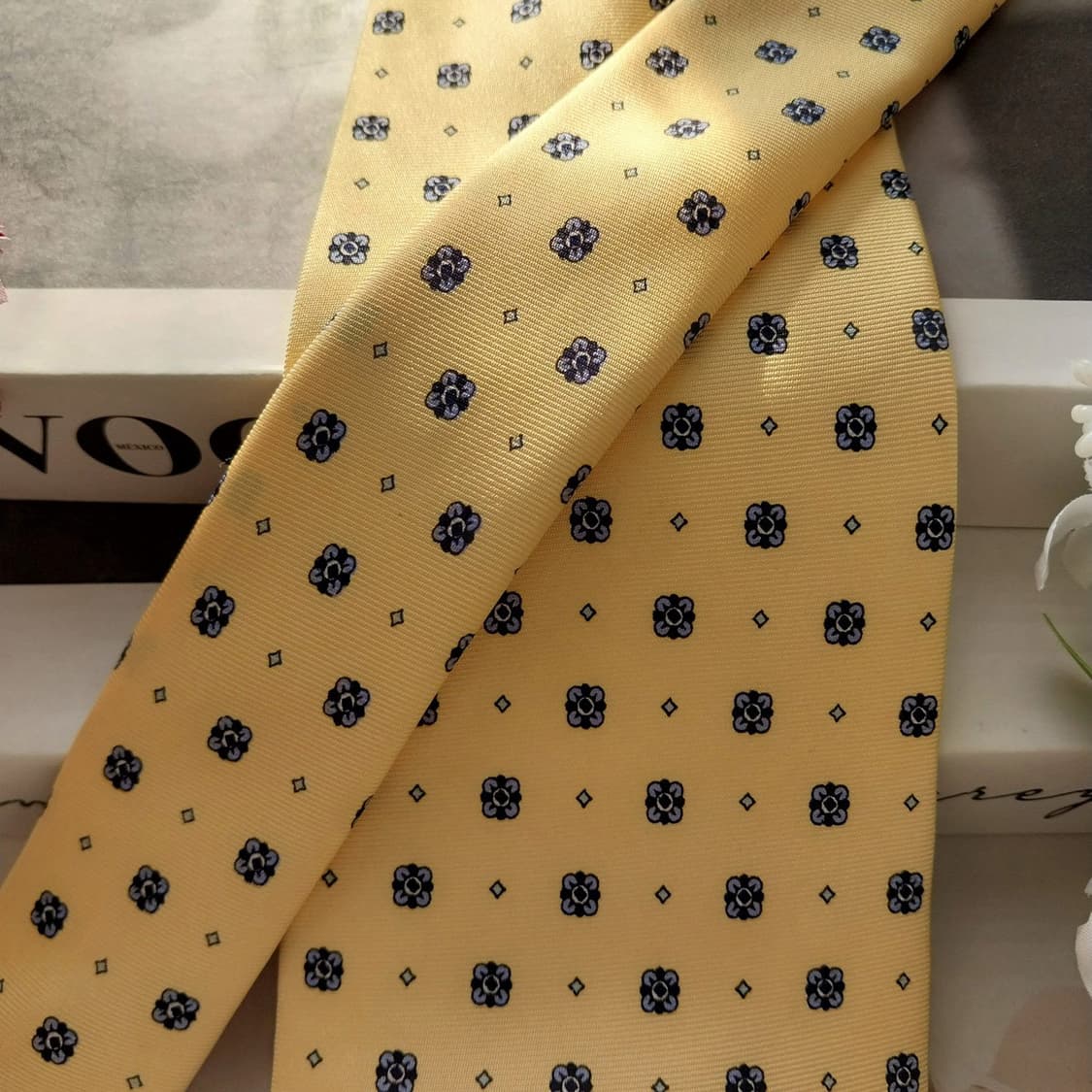 프란지 실크 레몬 플라워 모티브 넥타이 9.3cm 새제품 K1630
 상품이미지3