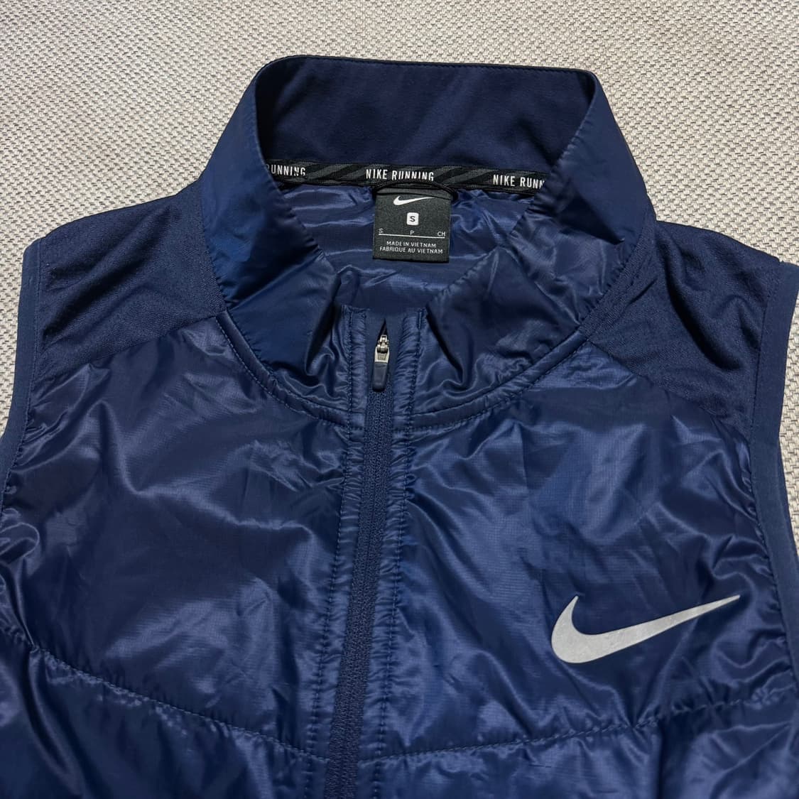 나이키 러닝 경량 패딩조끼 상품이미지2