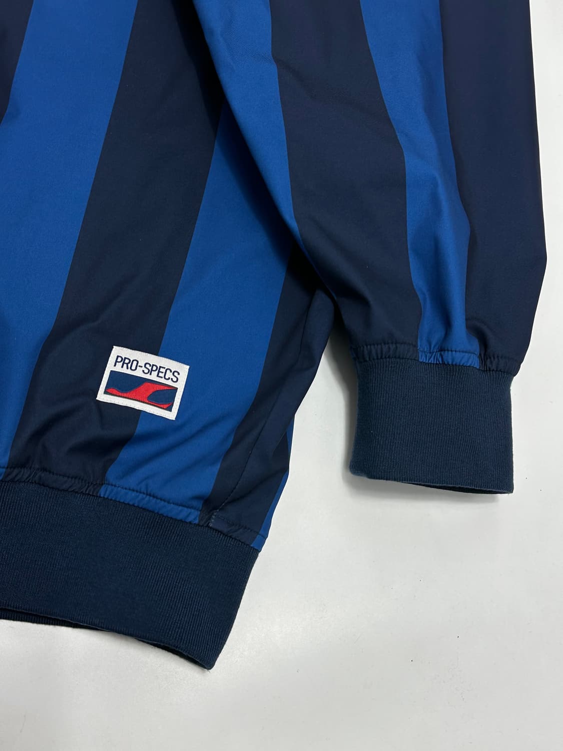 프로스펙스 스타디움 우븐 웜업 바람막이 블록코어 상품이미지3