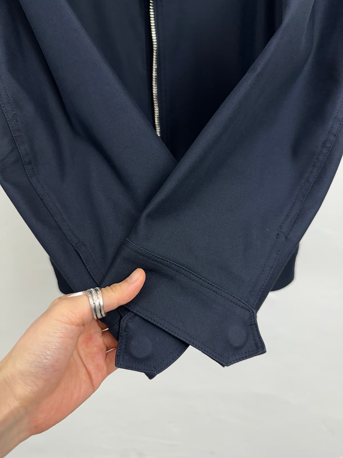 Emporio Armani Leather Collar 2-Way Zip  상품이미지9