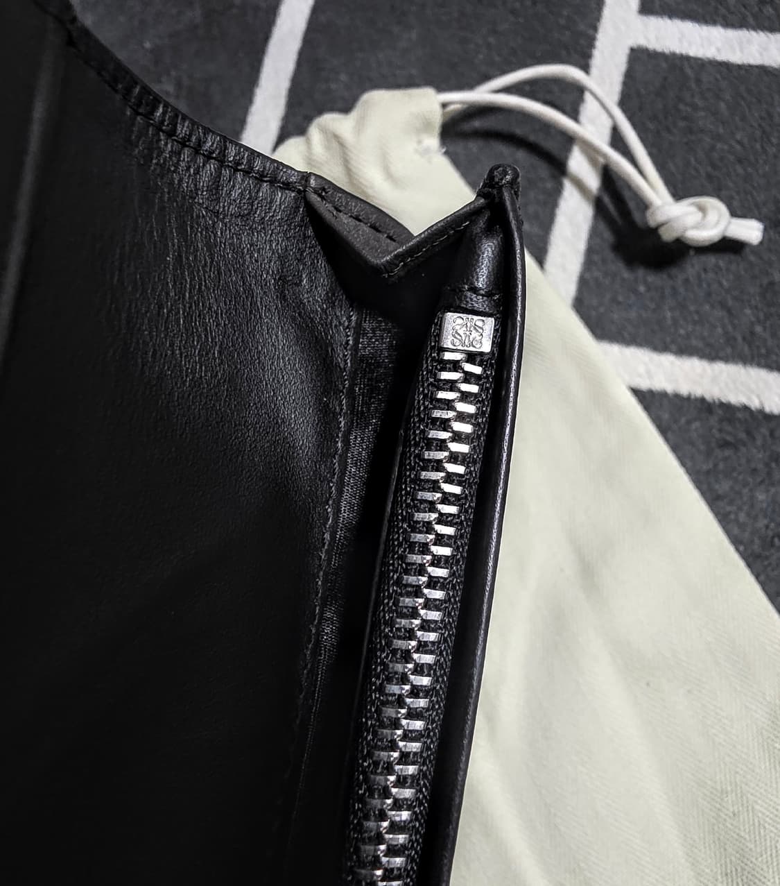 로에베 호라이즌탈 퍼즐 장지갑 상품이미지6