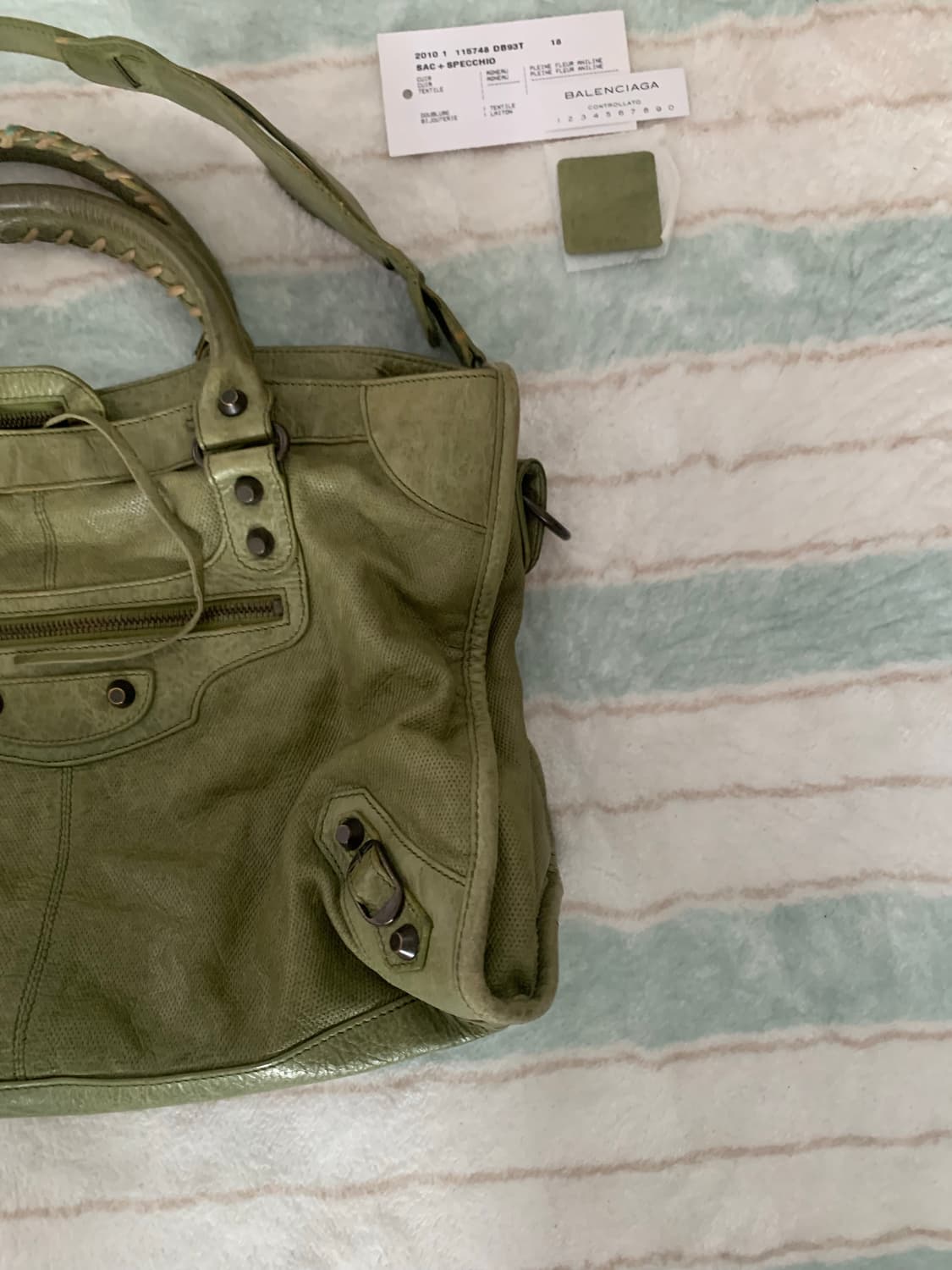 발렌시아가 모터백 미듐 르시티 시티백 올리브 상품이미지6