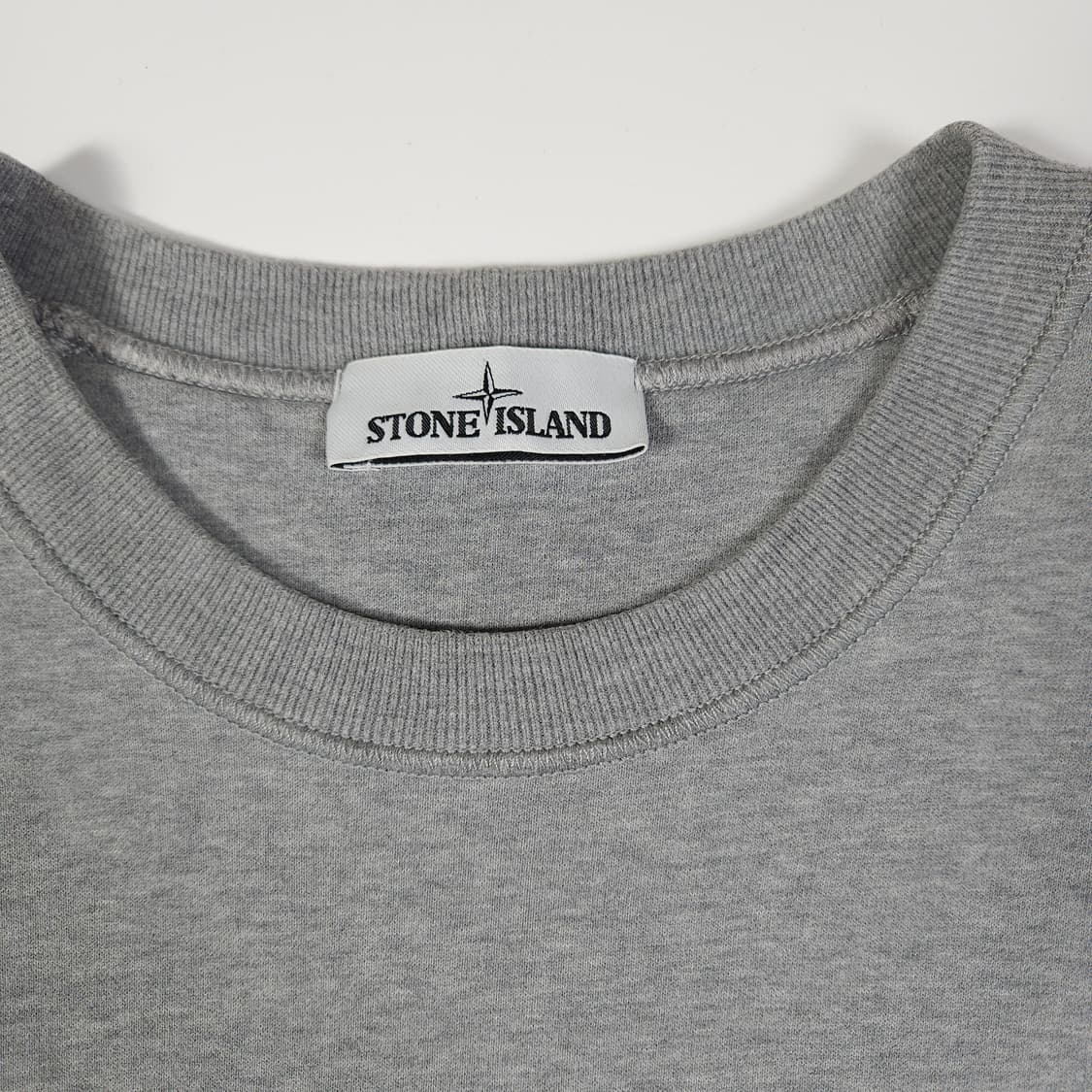 스톤아일랜드 와펜 맨투맨  상품이미지3