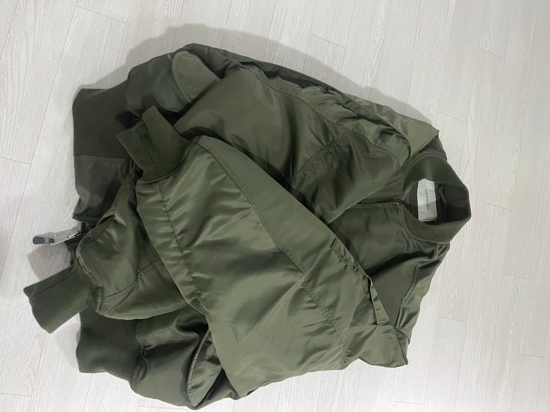 엔타이어스튜디오 브로드 봄버 카키 - 24FW 상품이미지2