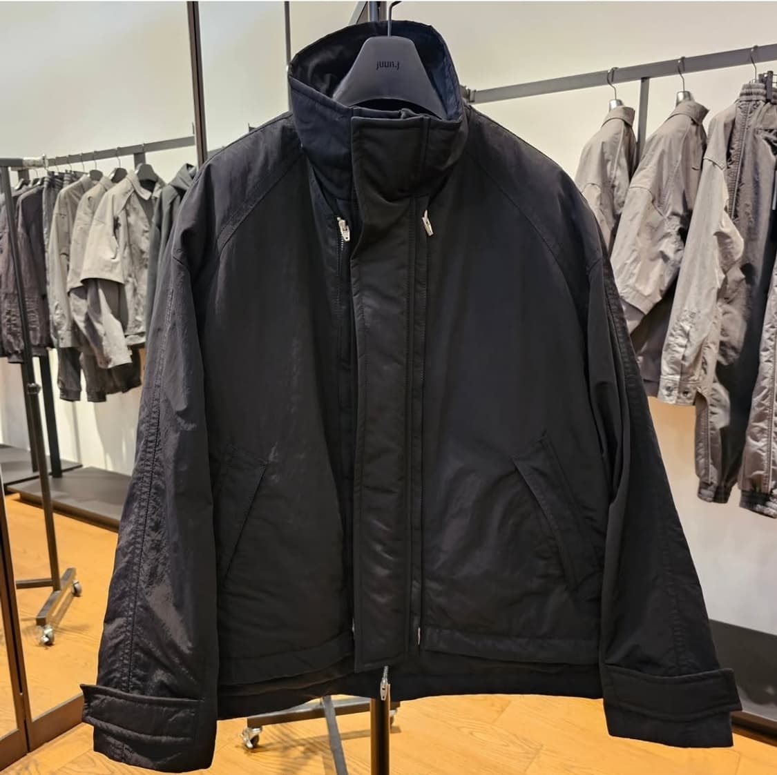 준지 159만 레이어드 스탠카라 봄버 상품이미지9