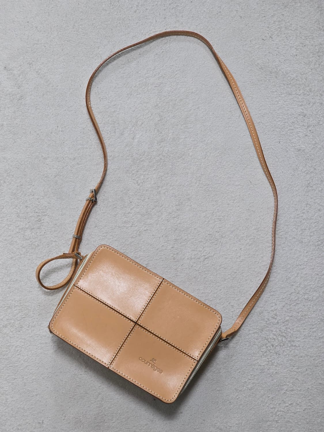 Courreges 꾸레쥬 스퀘어 숄더백 베이지 상품이미지2