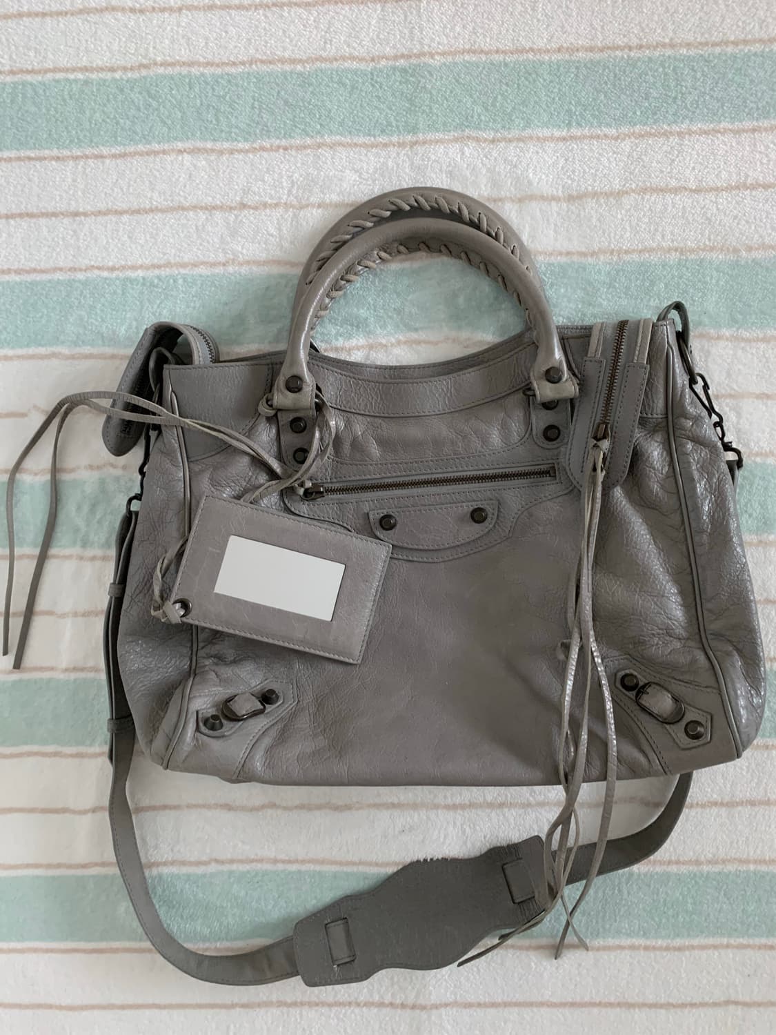 발렌시아가 시티 모터백 그레이 벨로백 상품이미지3