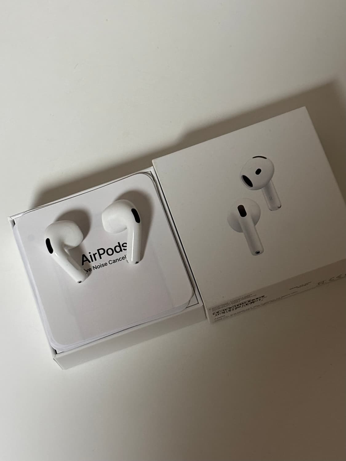 에어팟4 노캔 모델 양쪽 유닛 상품이미지1