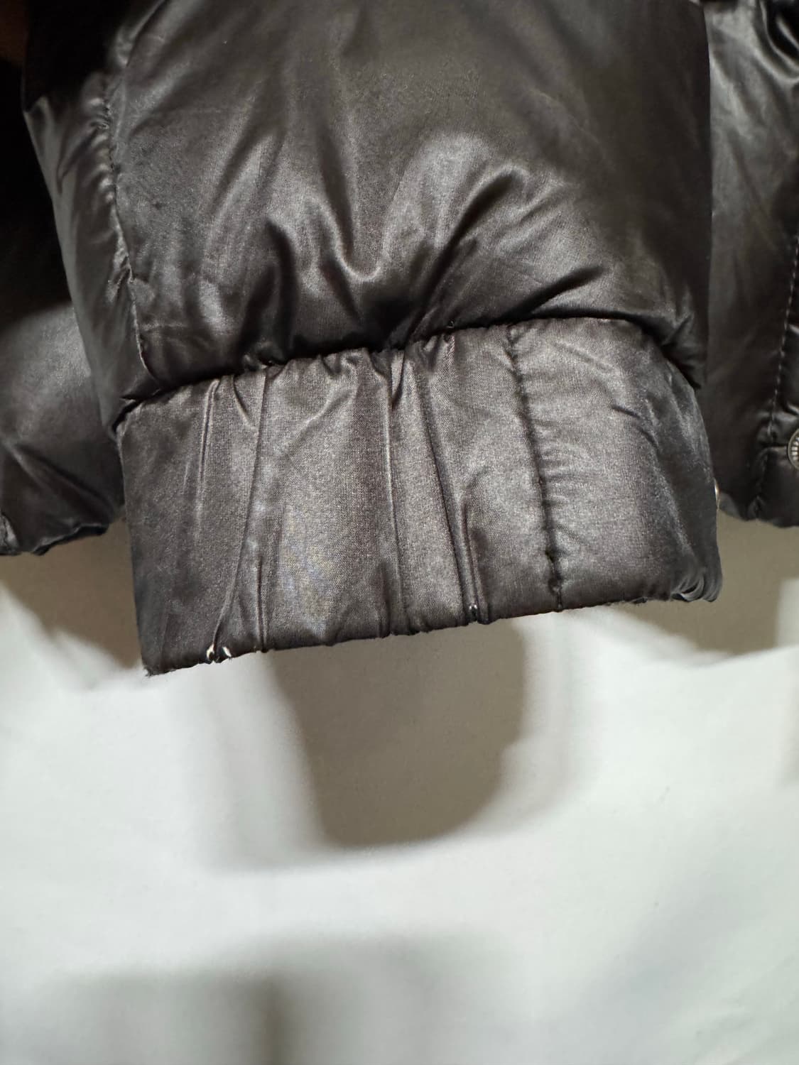 4 몽클레어 코룸 다운 패딩 상품이미지4