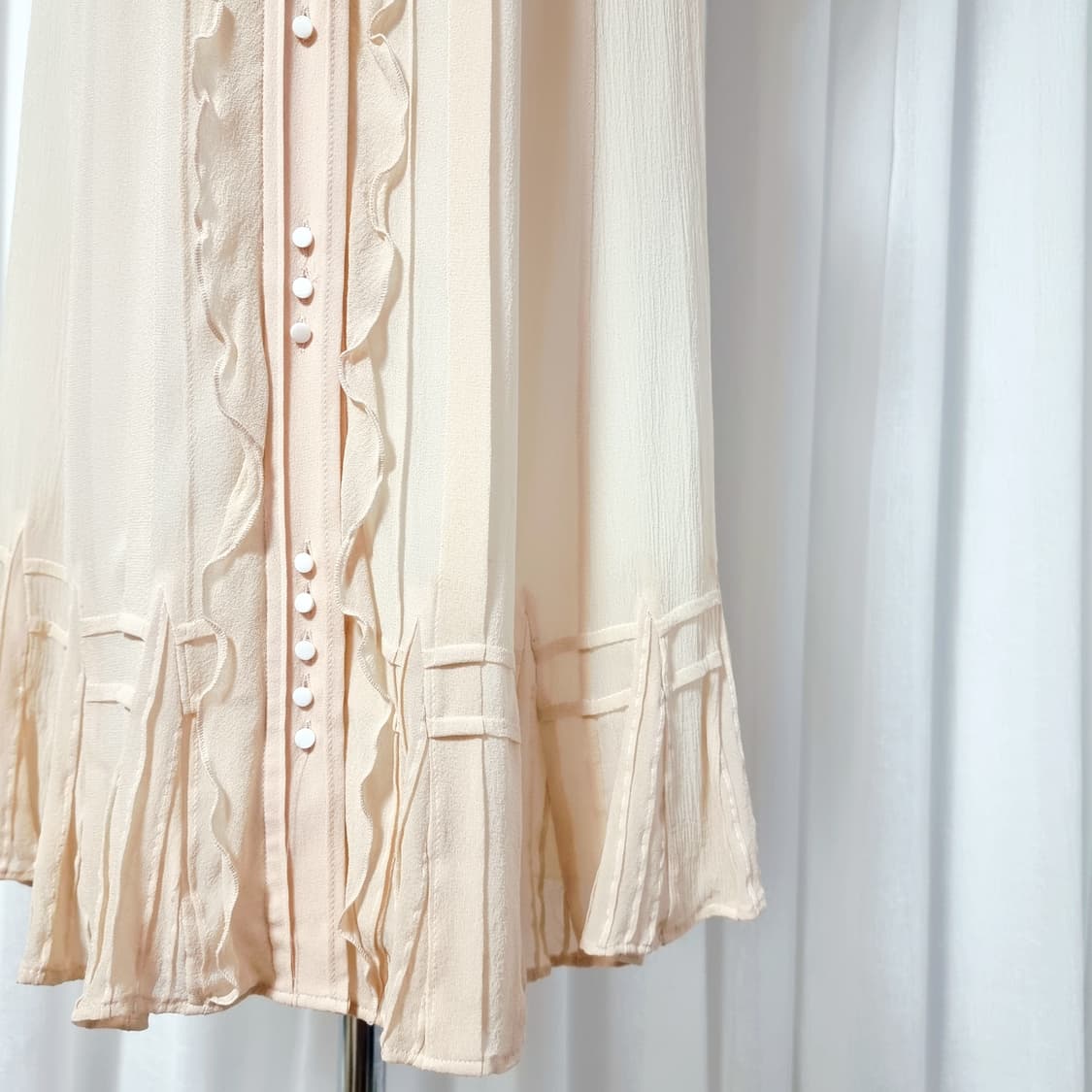 한섬 타임 TIME 실크100% 프릴 원피스 (44-55) 상태굿 상품이미지7