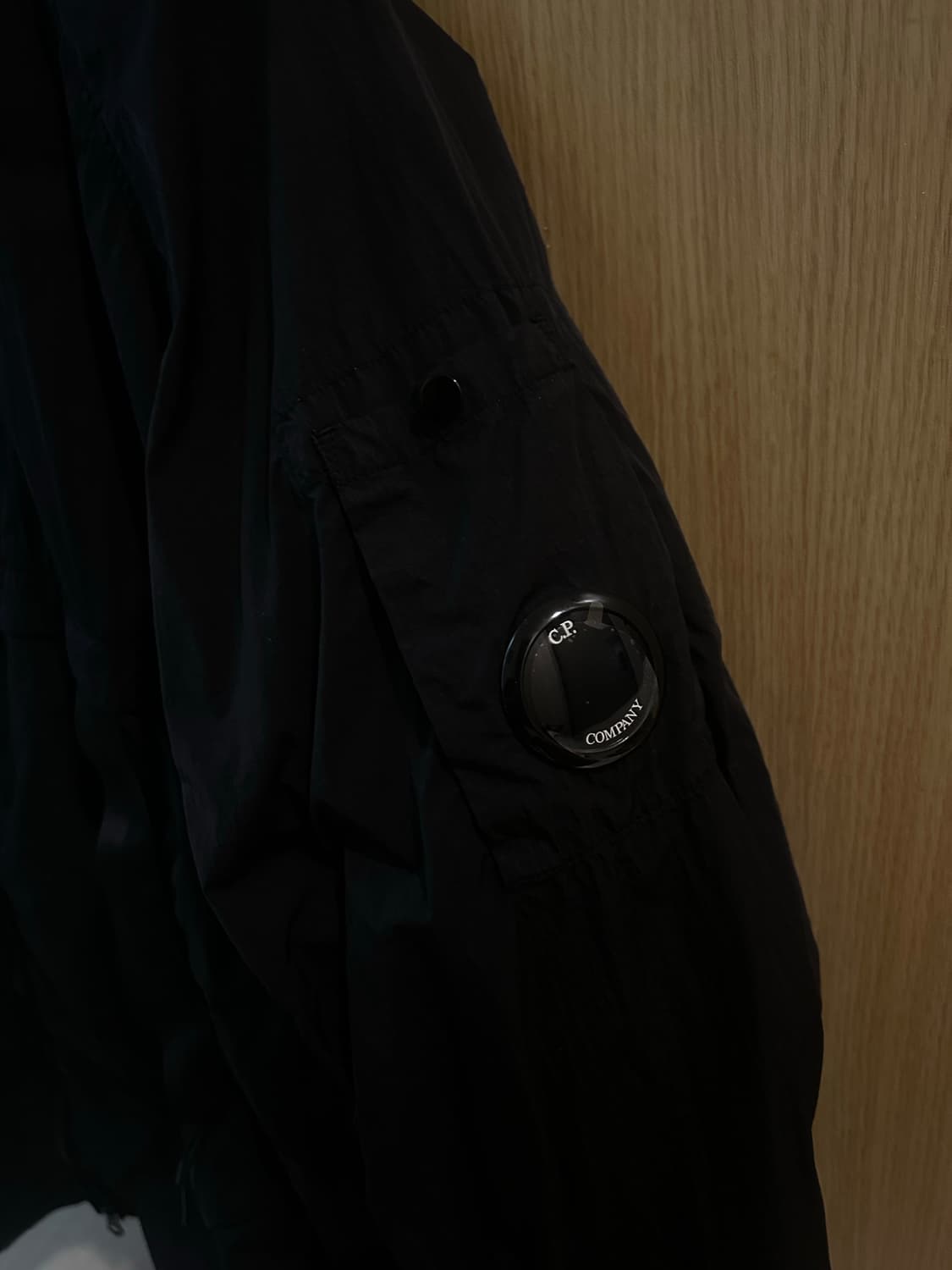 C.P. Company 씨피컴퍼니 렌즈 와펜 후드 자켓 상품이미지3