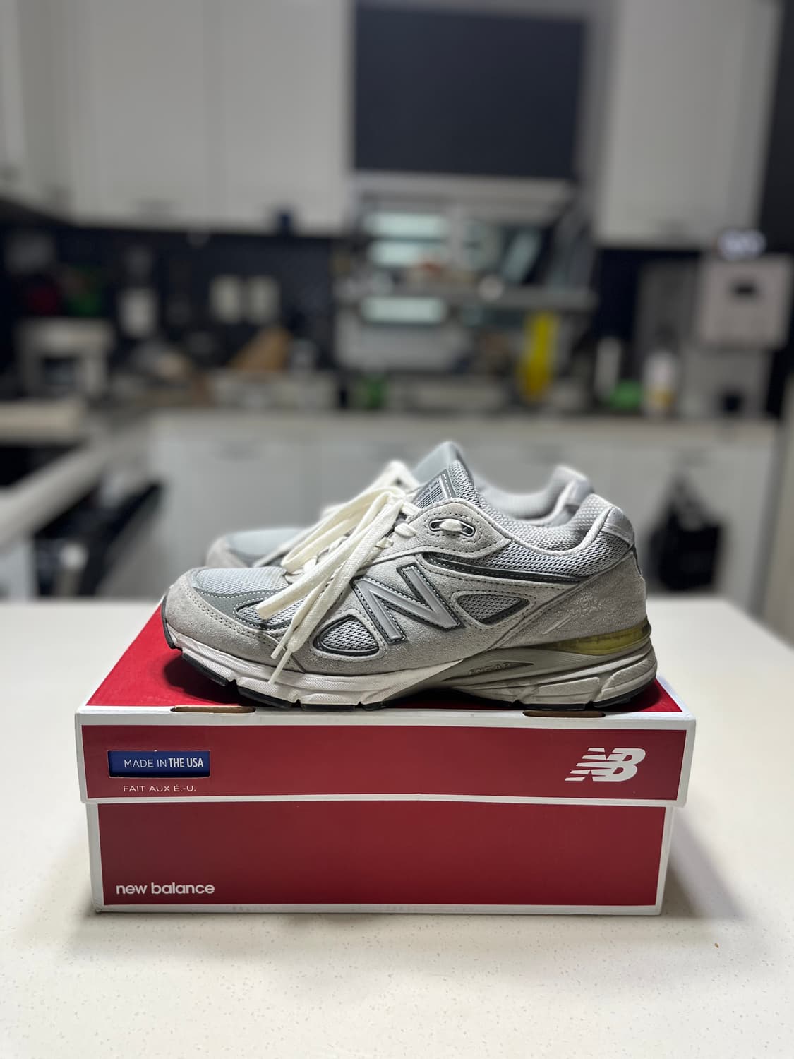 뉴발란스 990v4 메이드 인 USA 그레이 상품이미지1