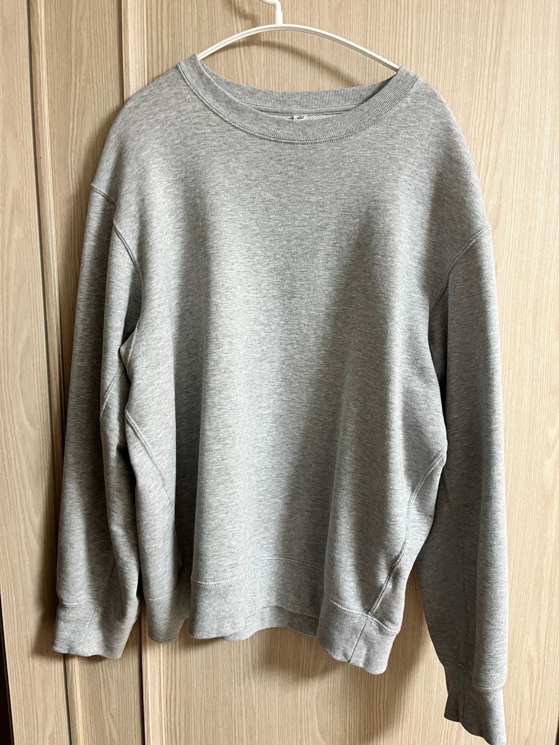 유니클로 맨투맨 회색 m 상품이미지1